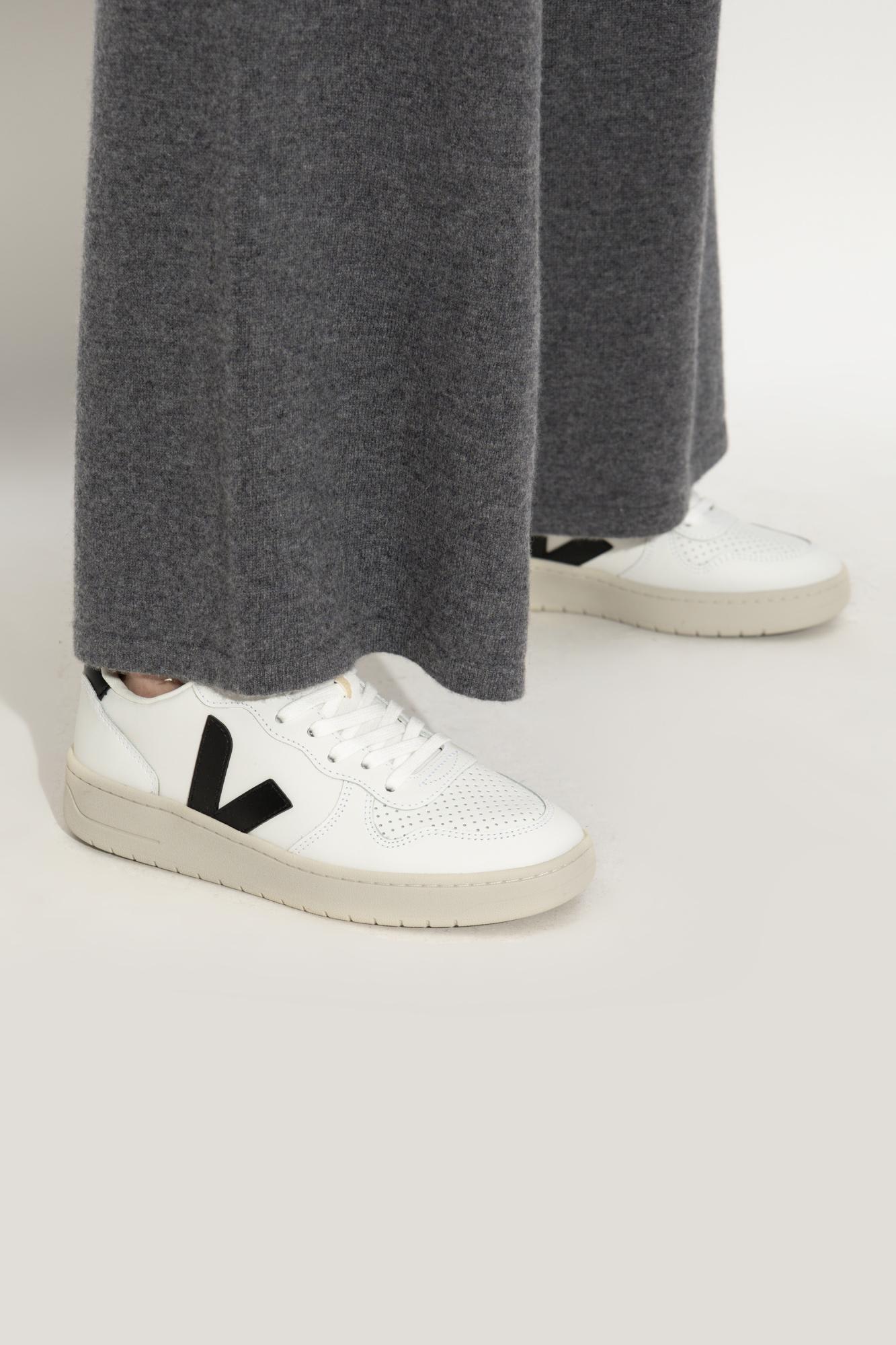 Veja Leather Sneakers With Contrast Heel Tab In White