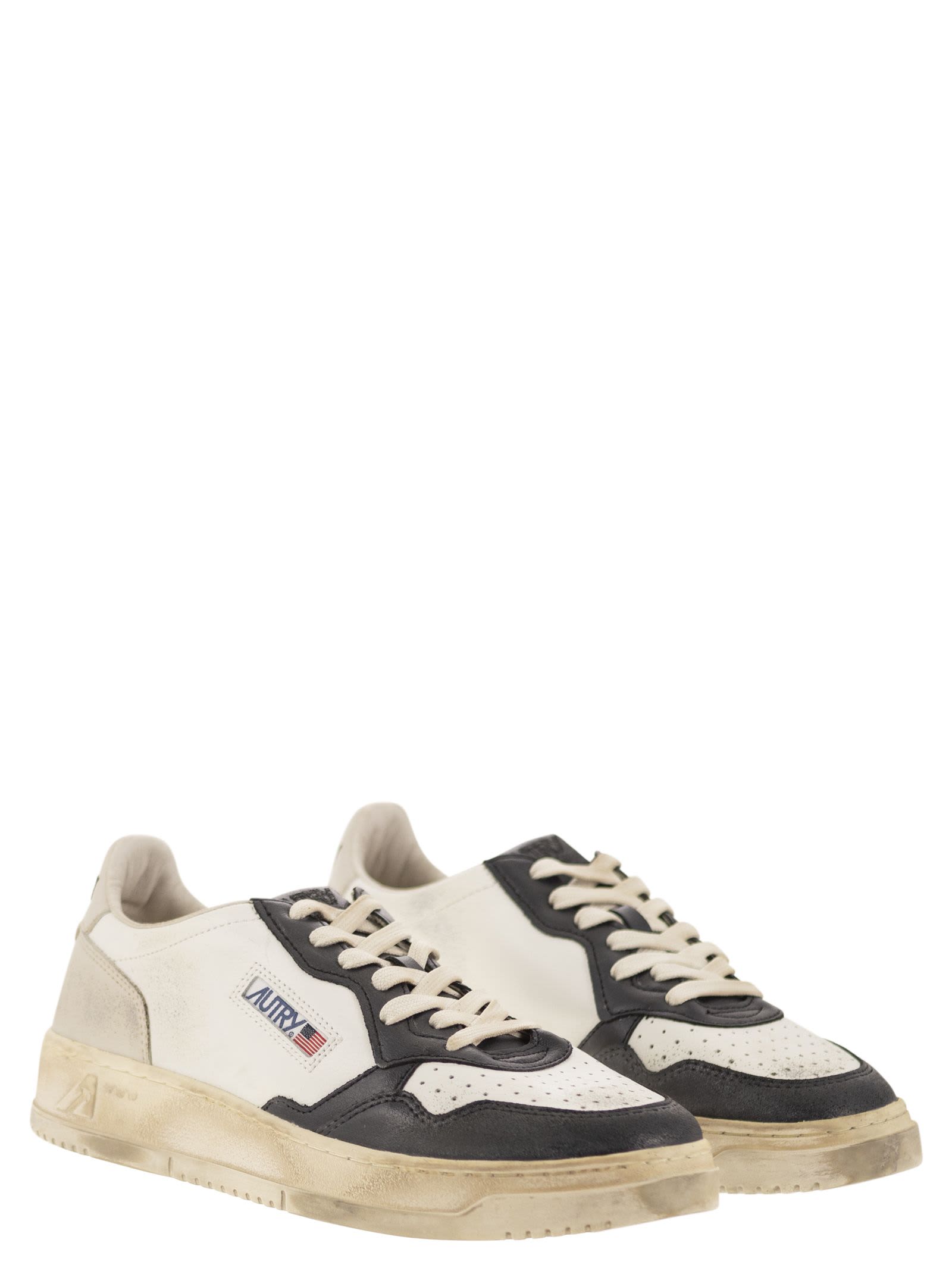 Shop Autry Super Vintage - Leather Sneakers In White