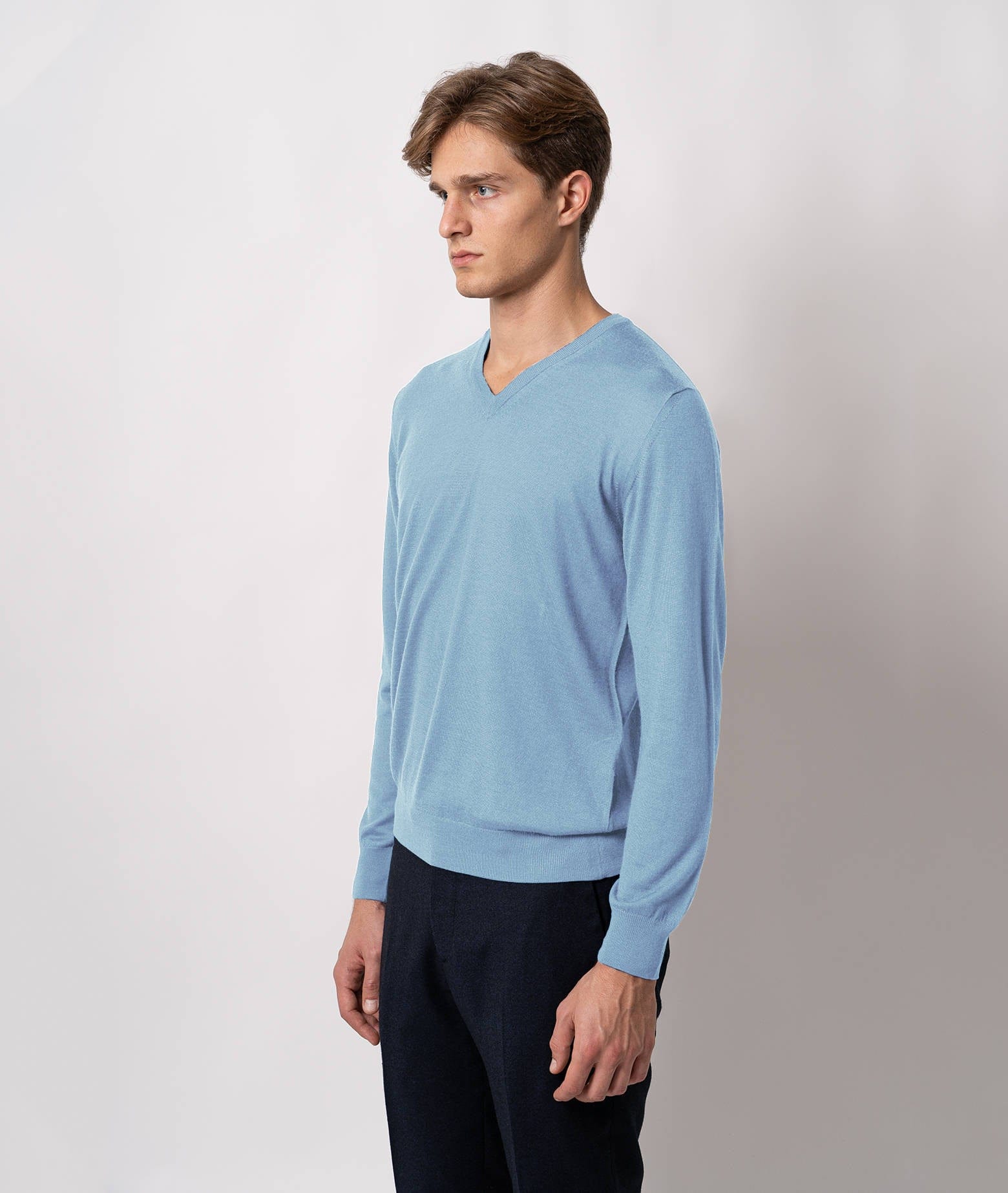 Larusmiani V-neck Sweater Pullman Sweater In Blue