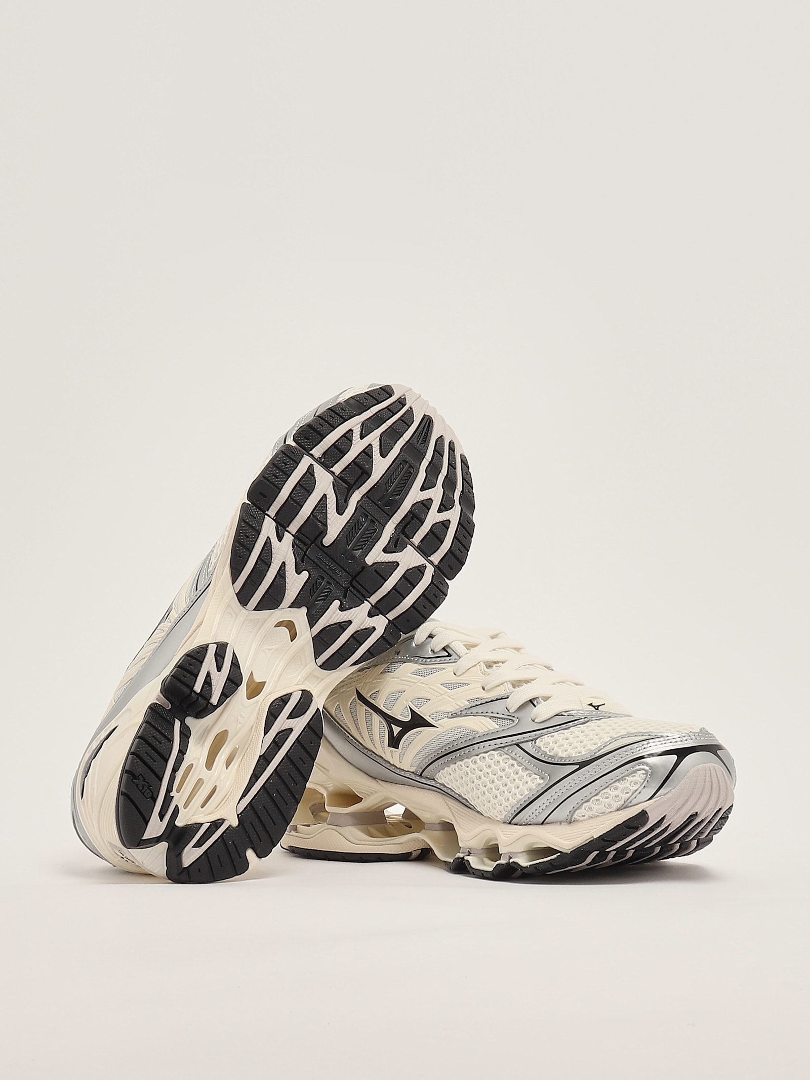 Mizuno Wave Prophecy Ls Sneaker In B.co Brillante-iron