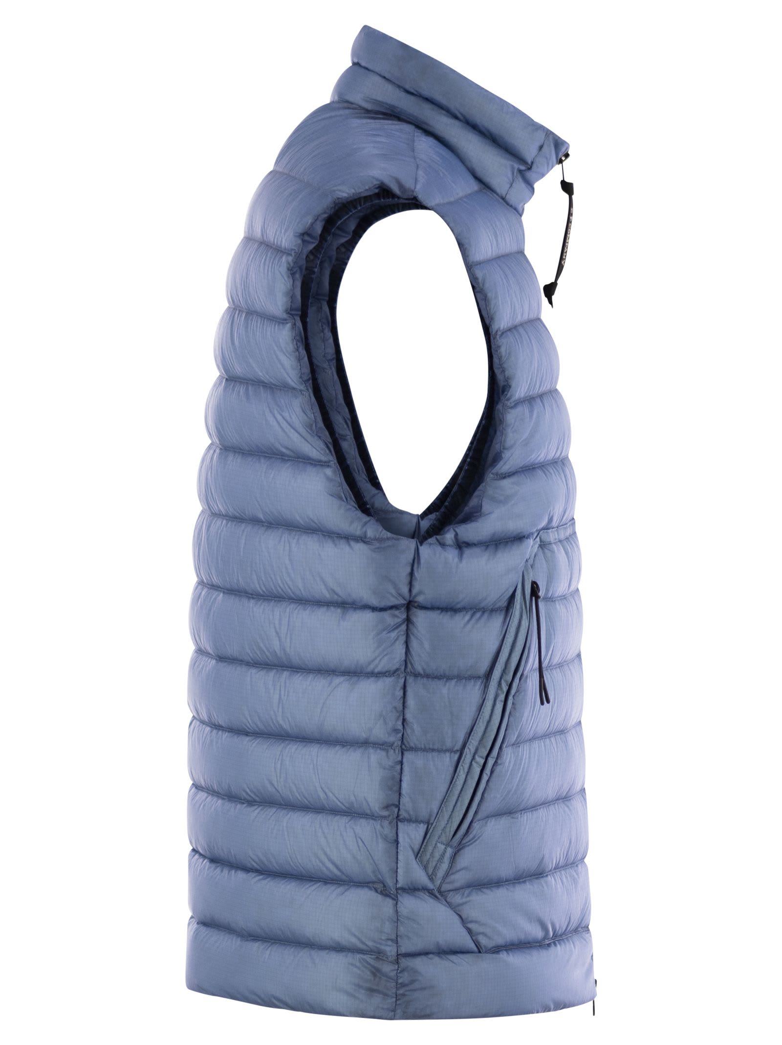 C.p. Company Cp Company Sleeveless Made In D.d. Shell