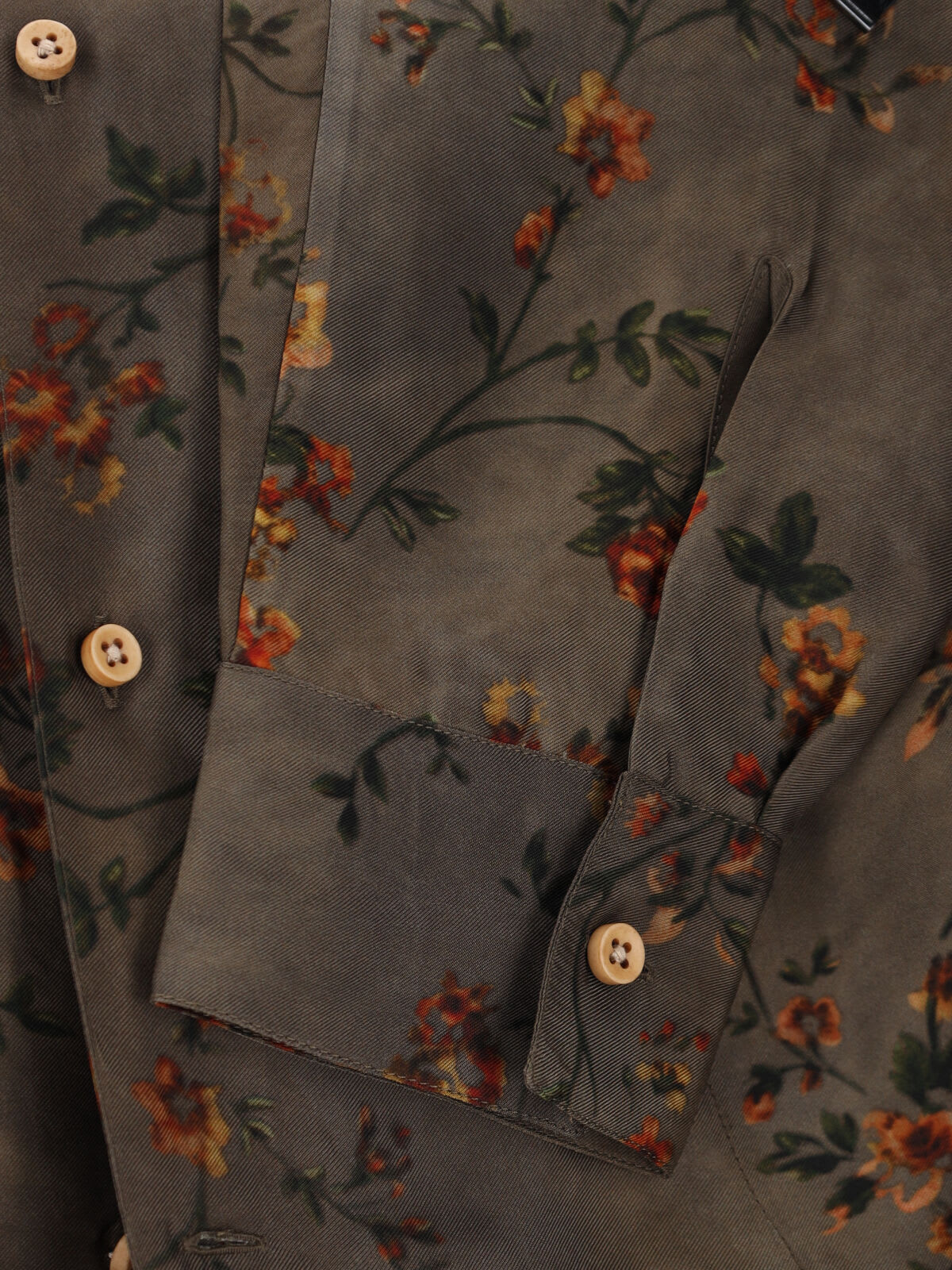 Uma Wang Pomegranate-print Asymmetrical-buttoned Top In Brown