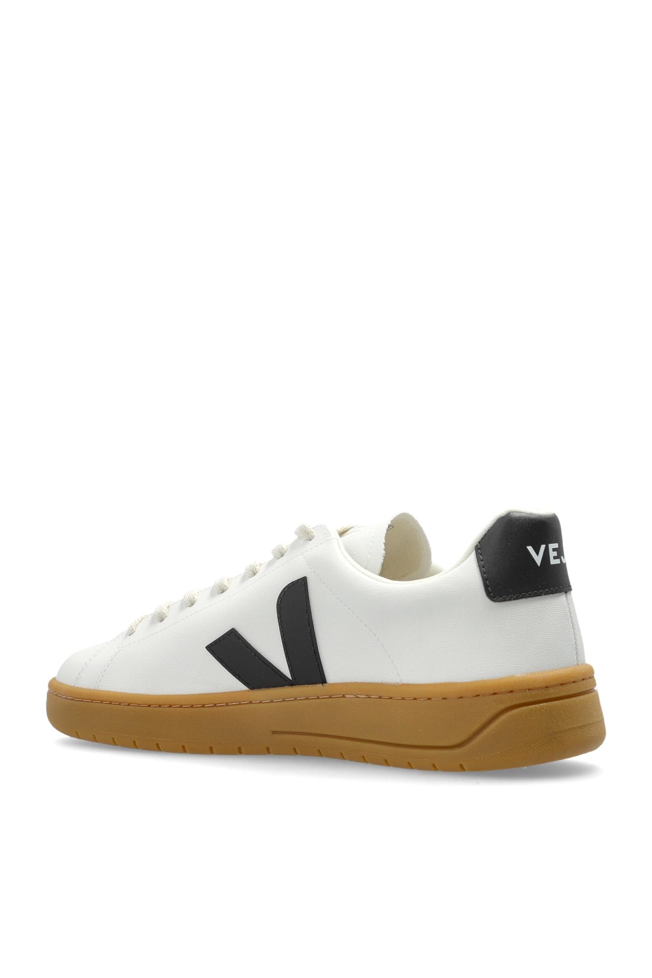 Veja Urca Cwl Sports Shoes In White