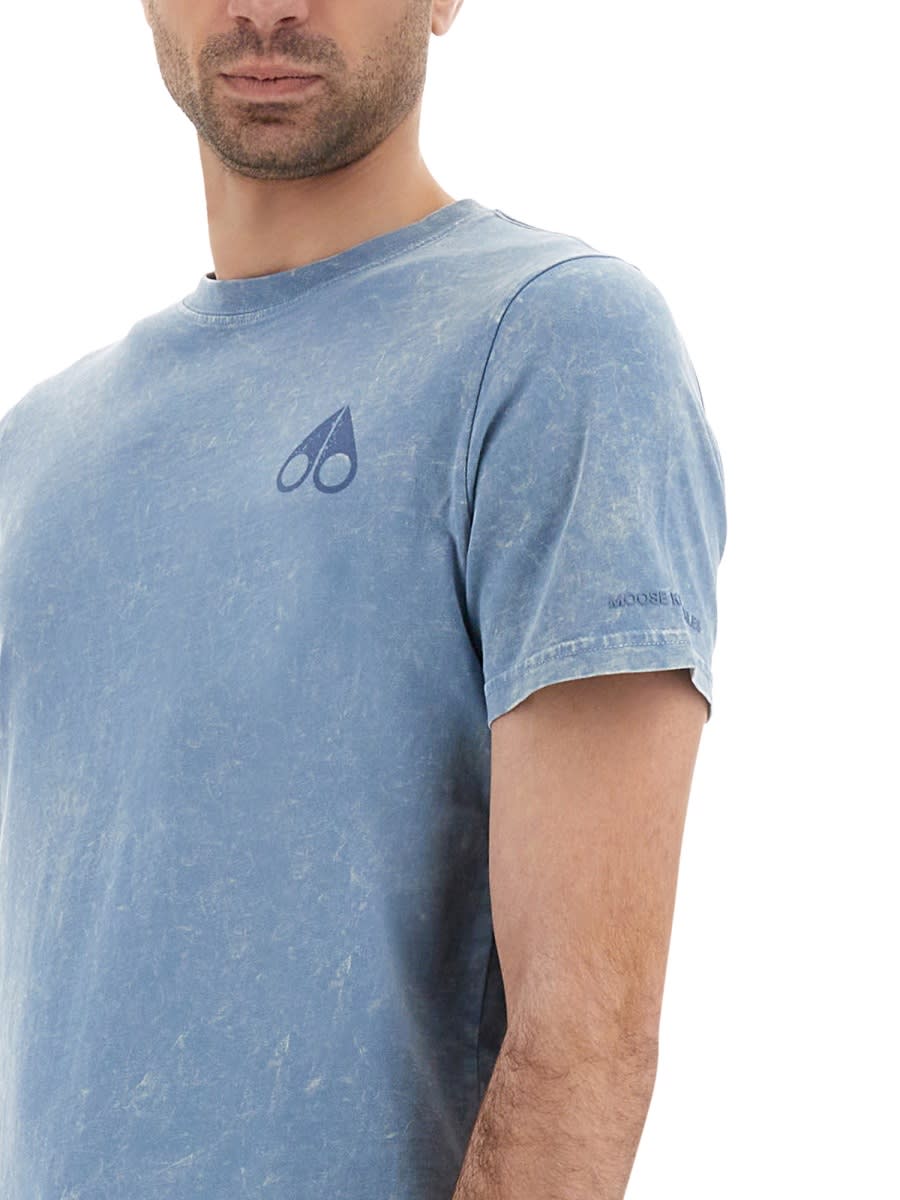 Moose Knuckles Round Neck Short Sleeves Washed Effect T-shirt In Blue
