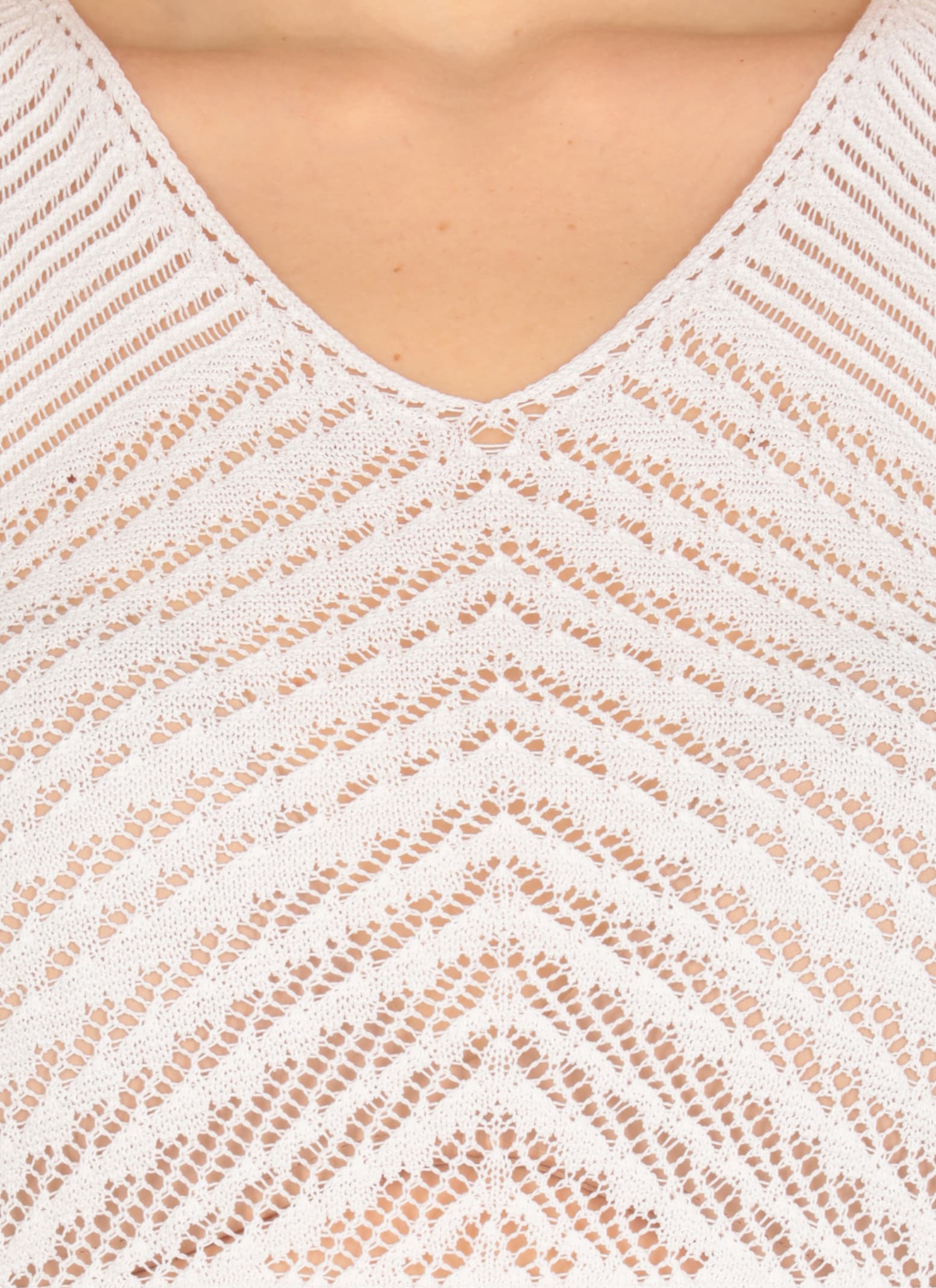 D Exterior Perforated Lace Top In White