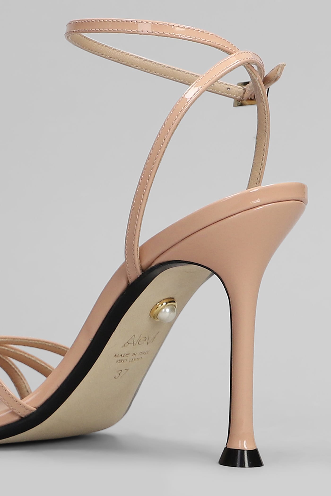 Alevì Stella 110 Sandals In Powder Patent Leather In Powder