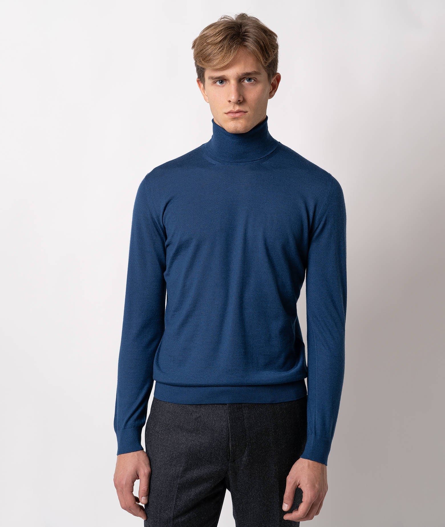 Larusmiani Turtleneck Sweater Pullman Sweater In Blue
