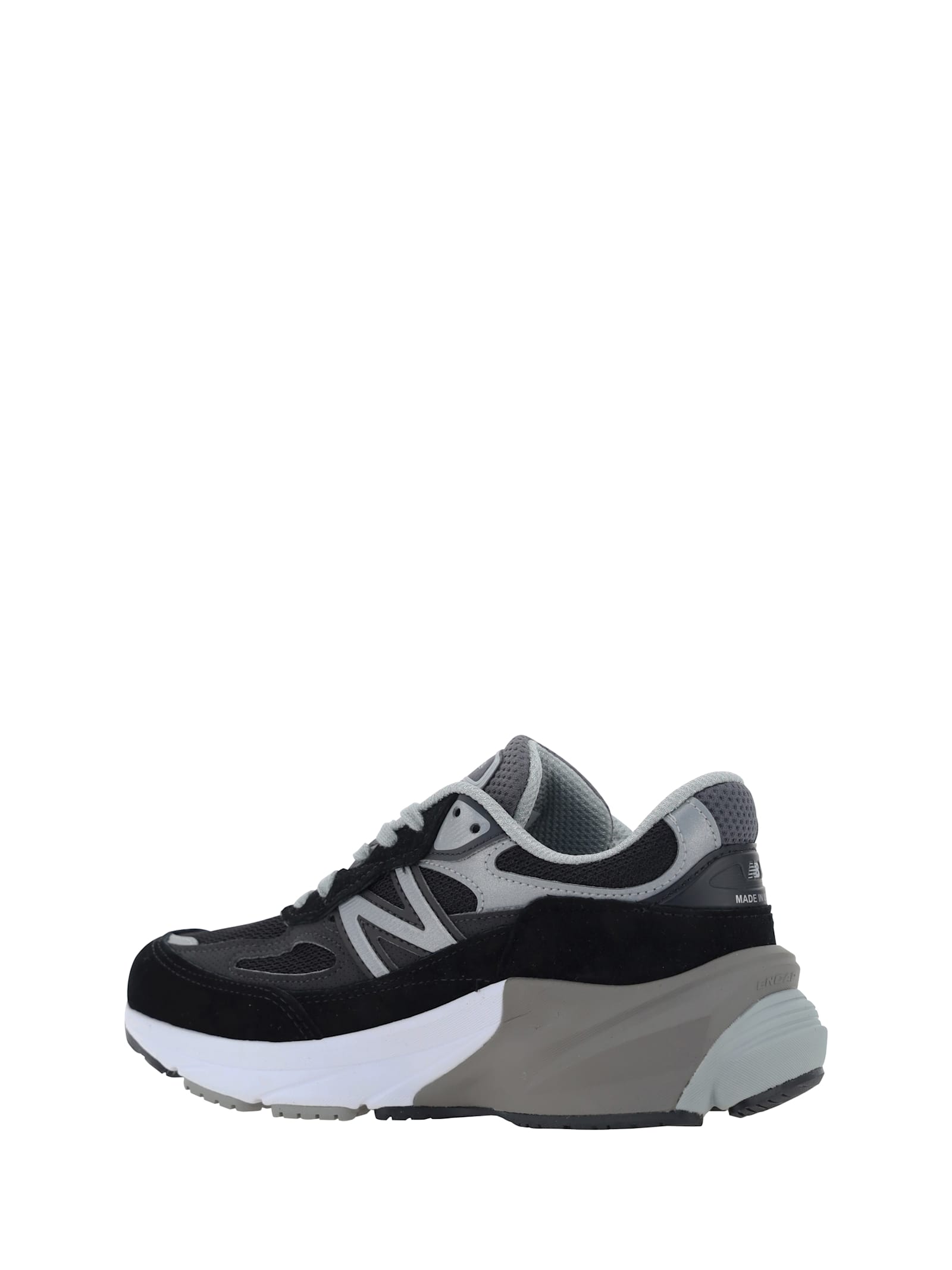 New Balance Black Low Top Sneakers With Logo Detail In Suede And Tech Fabric Woman