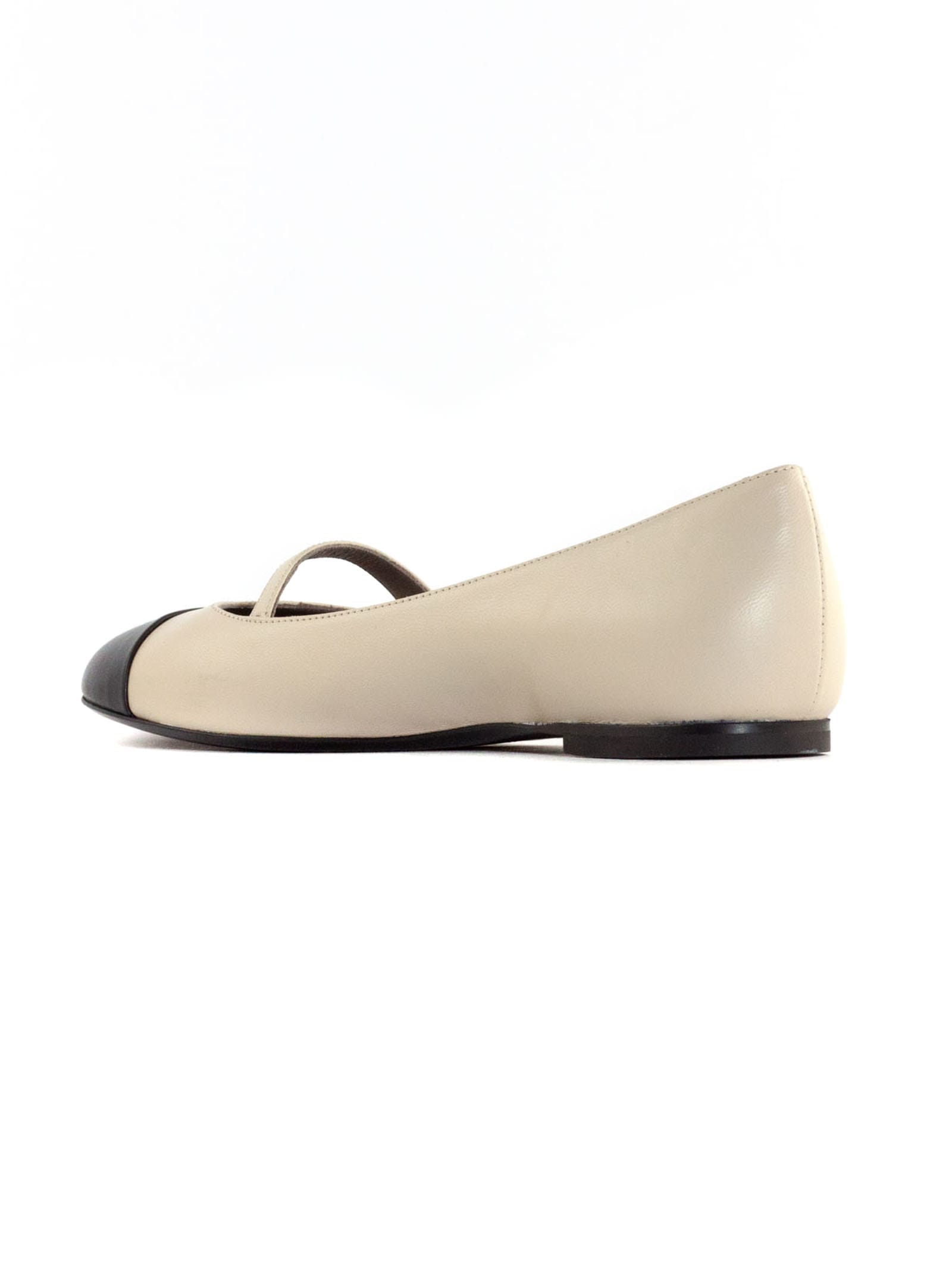 Shop Roberto Festa Beige Leather Divy Ballerina