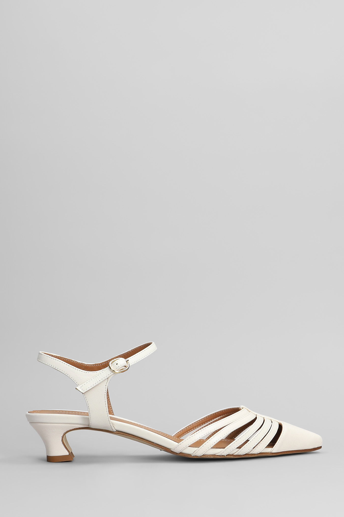 Pumps In White Leather