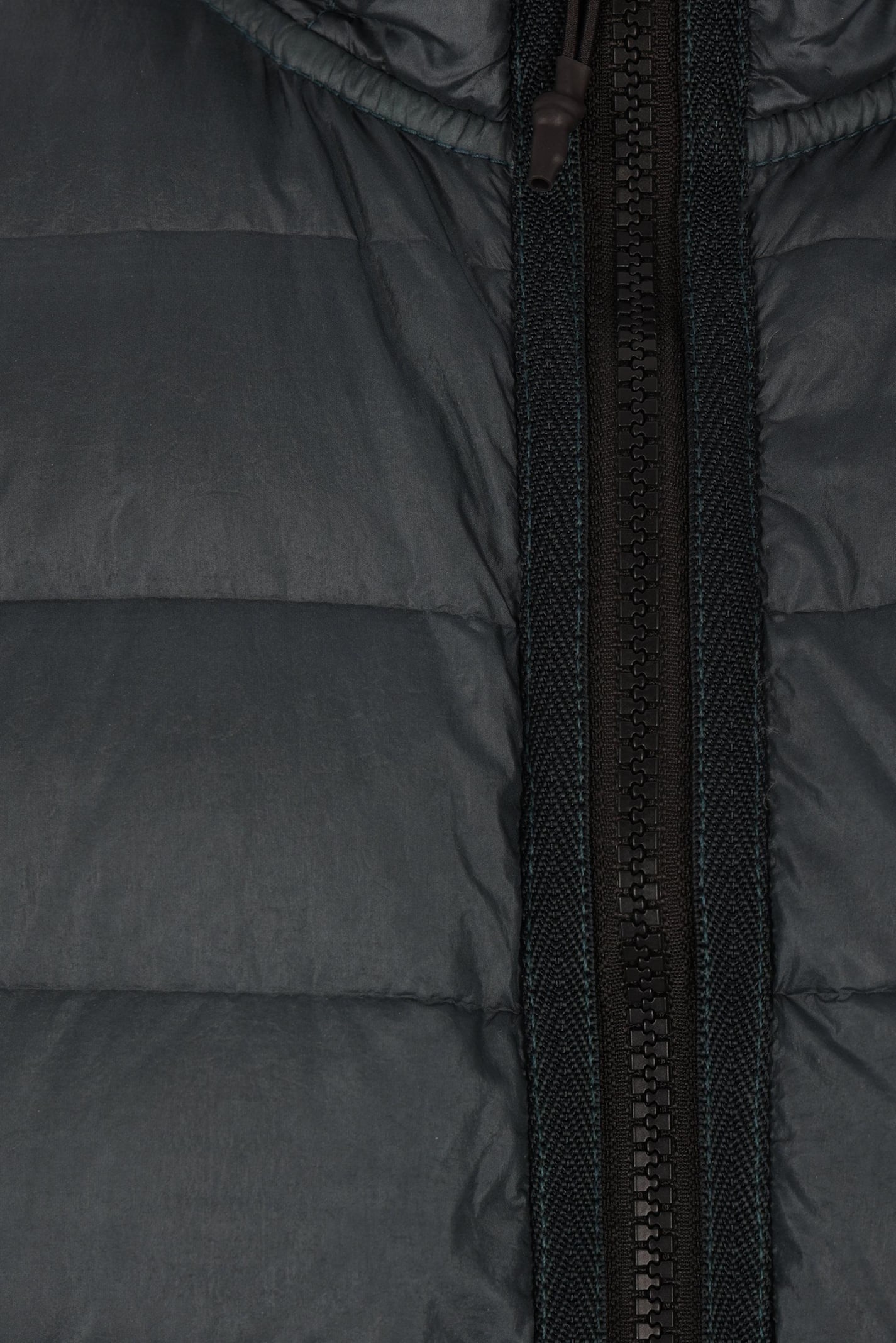 Stone Island Loom Woven Chambers R-nylon Down Jacket In Green