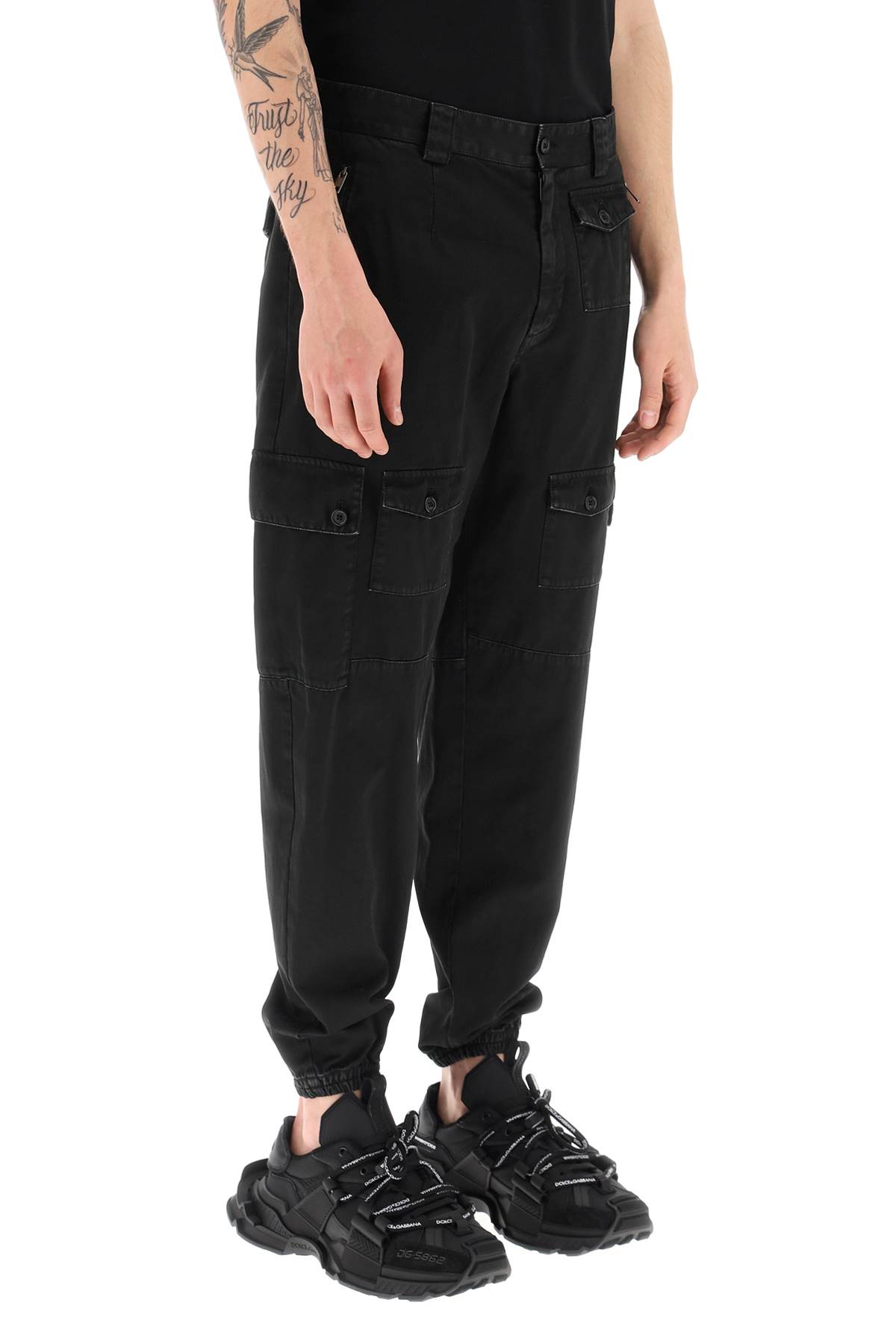 Dolce & Gabbana Cargo Pants With High Waist And Multiple Pockets In Black