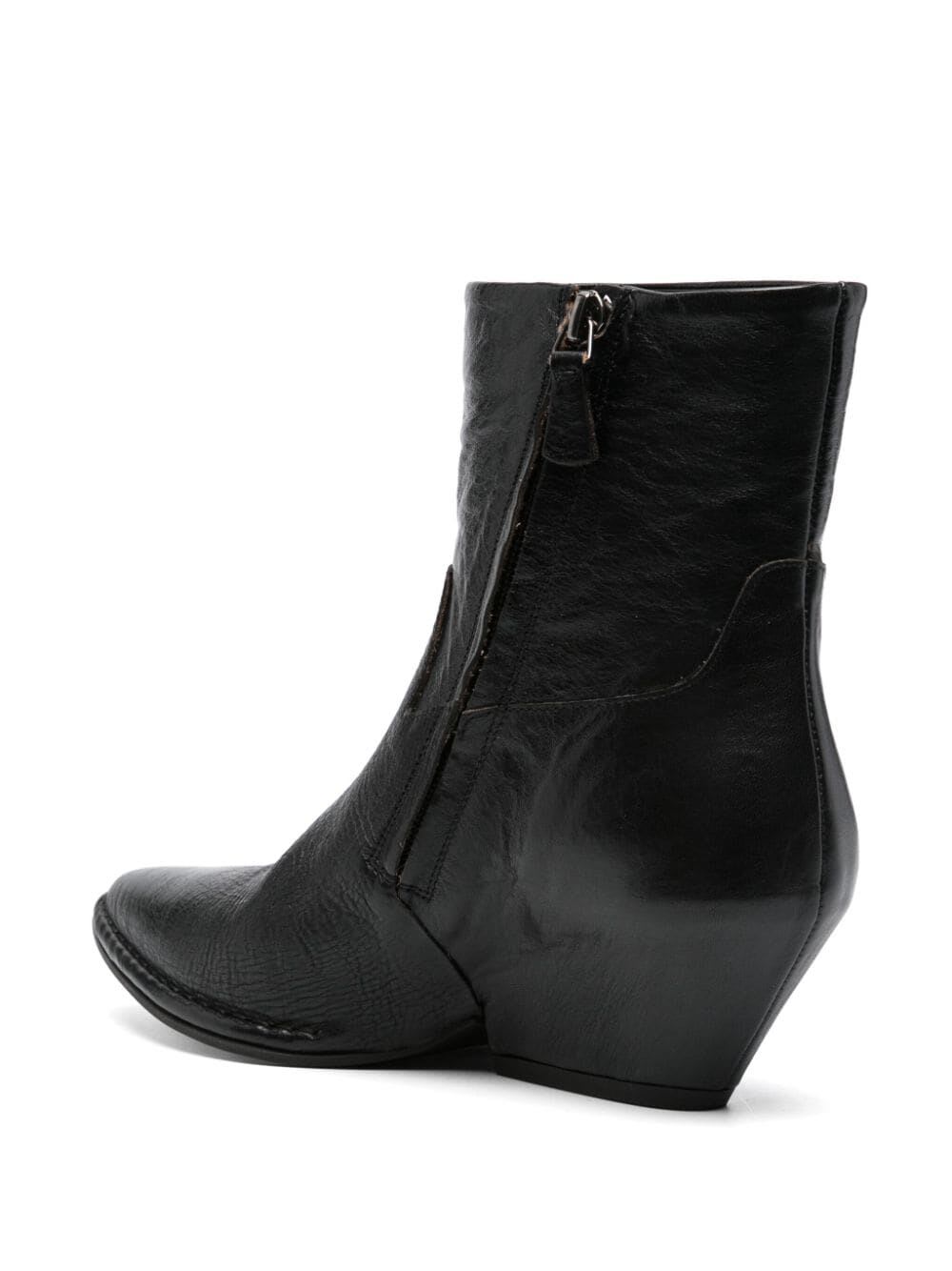 Shop Del Carlo Crio Low Boots In Piper Black