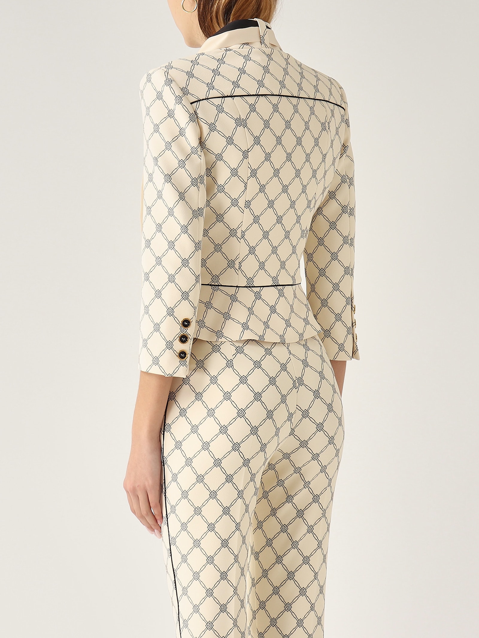 Giacca In Crepe Con Foulard Removibile Blazer