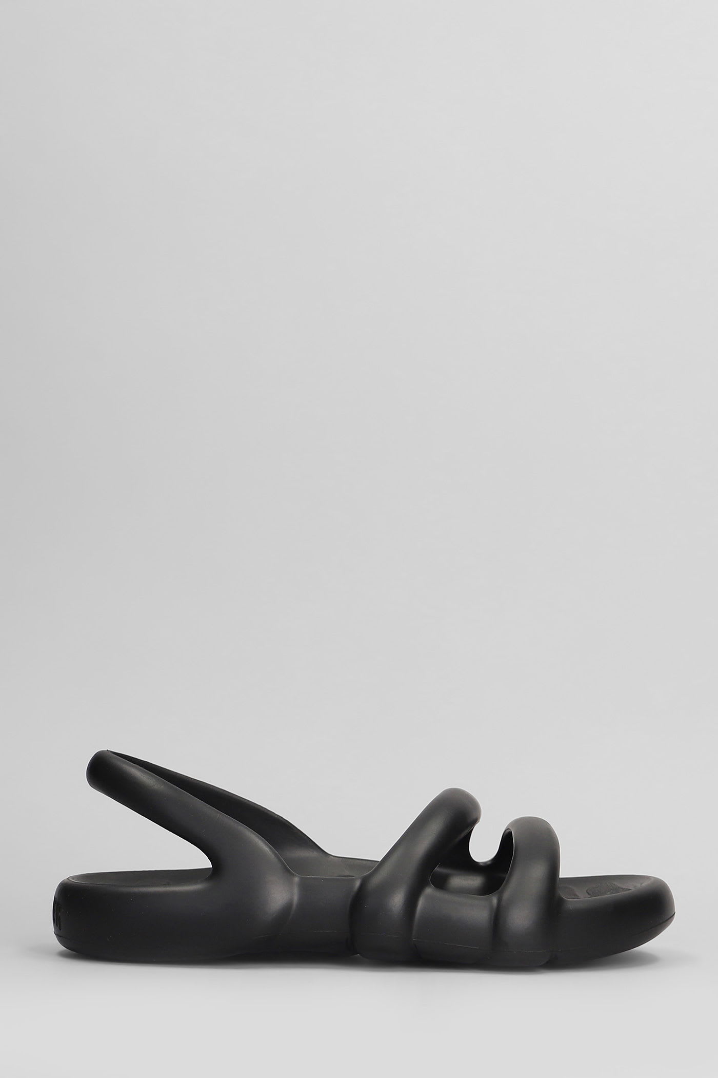 Kobarah Flats In Black Rubber/plasic
