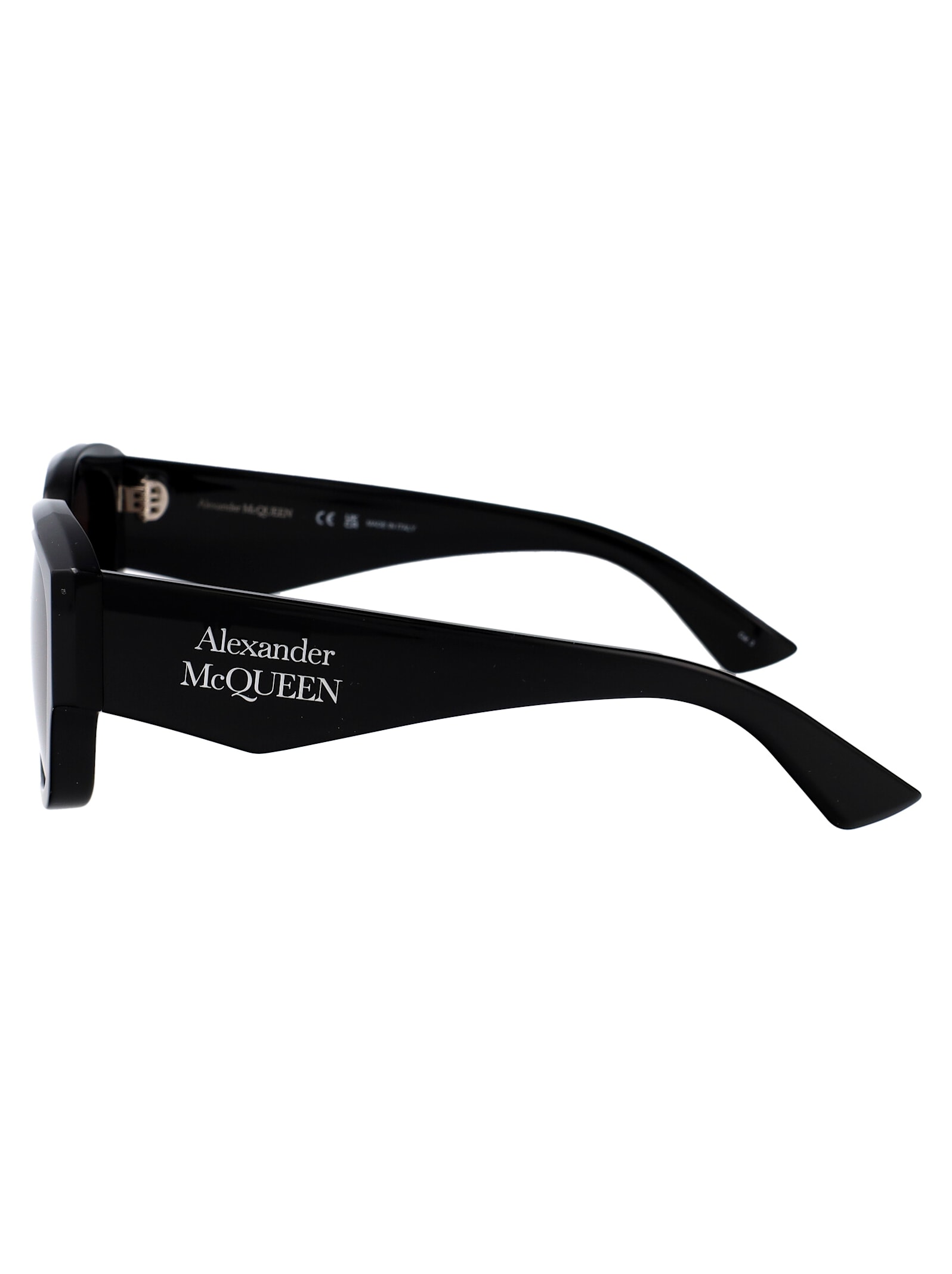 Alexander Mcqueen Alexander Mc Queen Cat Eye Sunglasses Am0468 S 001 In Black-black-grey