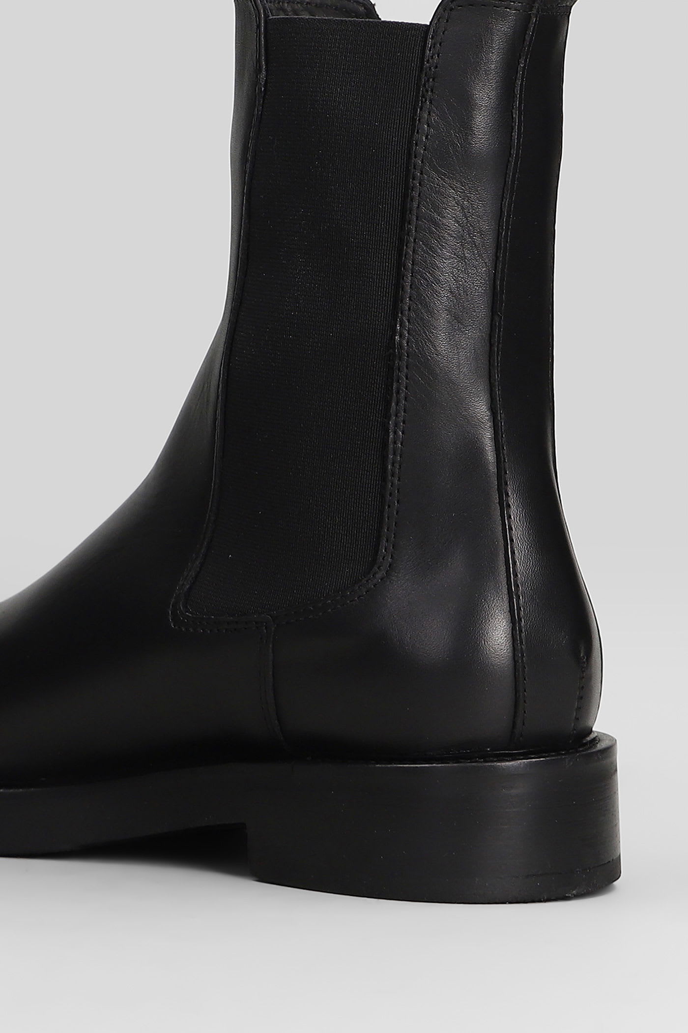 Julie Dee Low Heels Ankle Boots In Black Leather In Animal Print