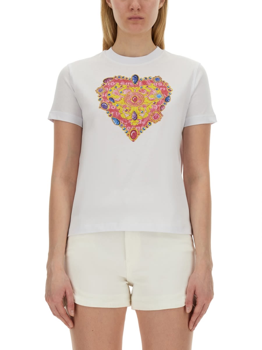 Shop Versace Jeans Couture T-shirt Heart In White
