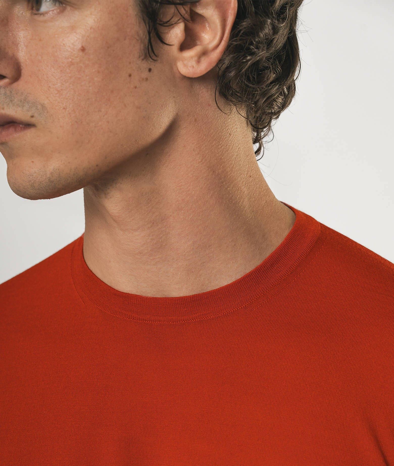 Shop Larusmiani Crewneck Roquebrune T-shirt In Firebrick