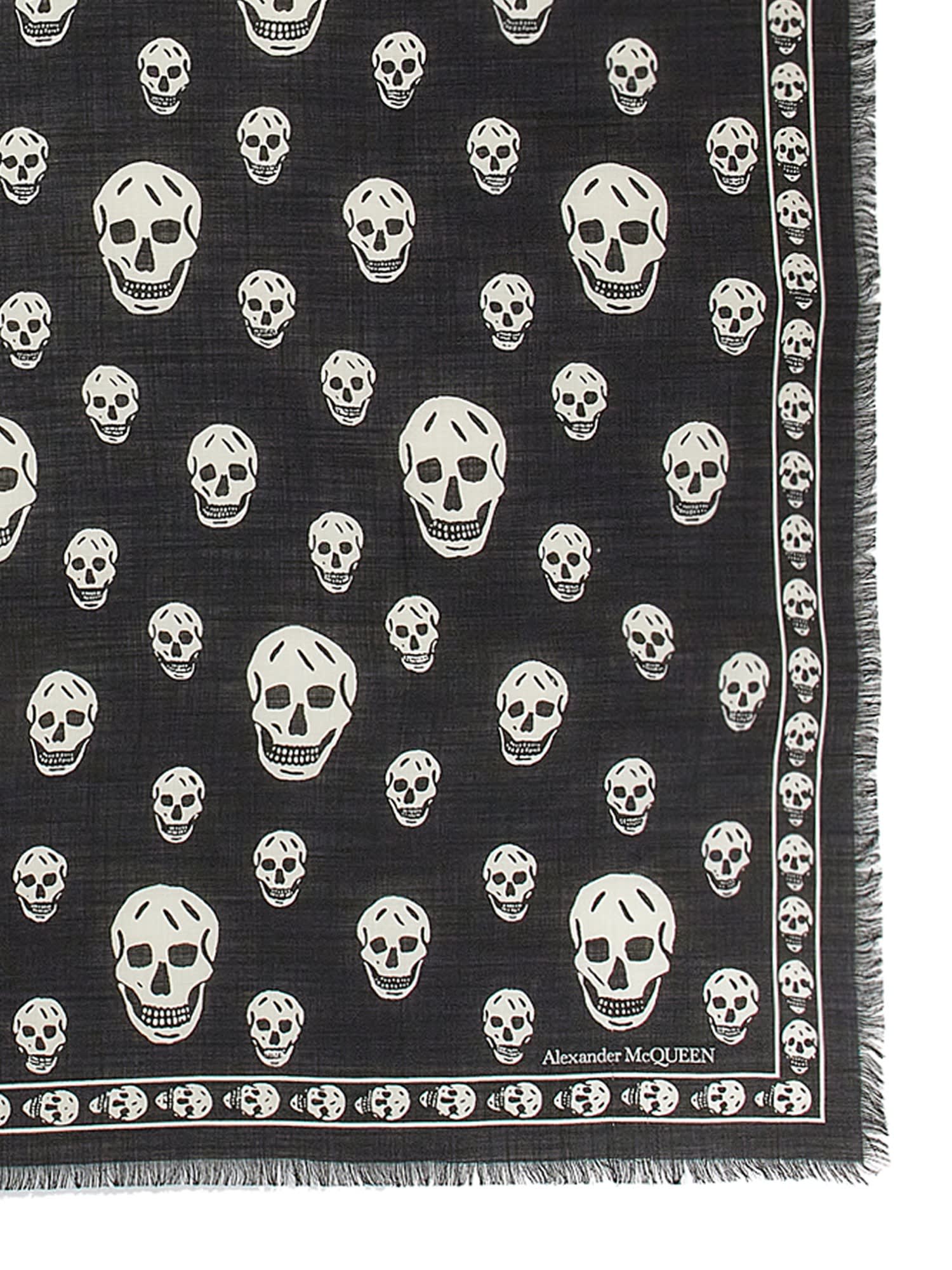 Alexander Mcqueen Skull Printed Frayed-edge Scarf In Black