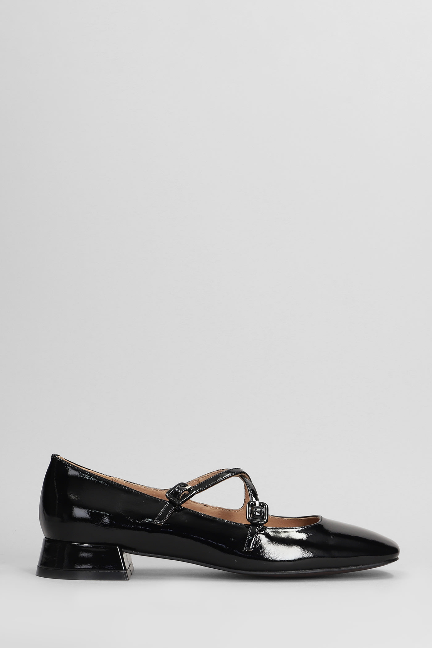 BIBI LOU CARDIFF PUMP 35 PUMPS IN BLACK PATENT LEATHER 