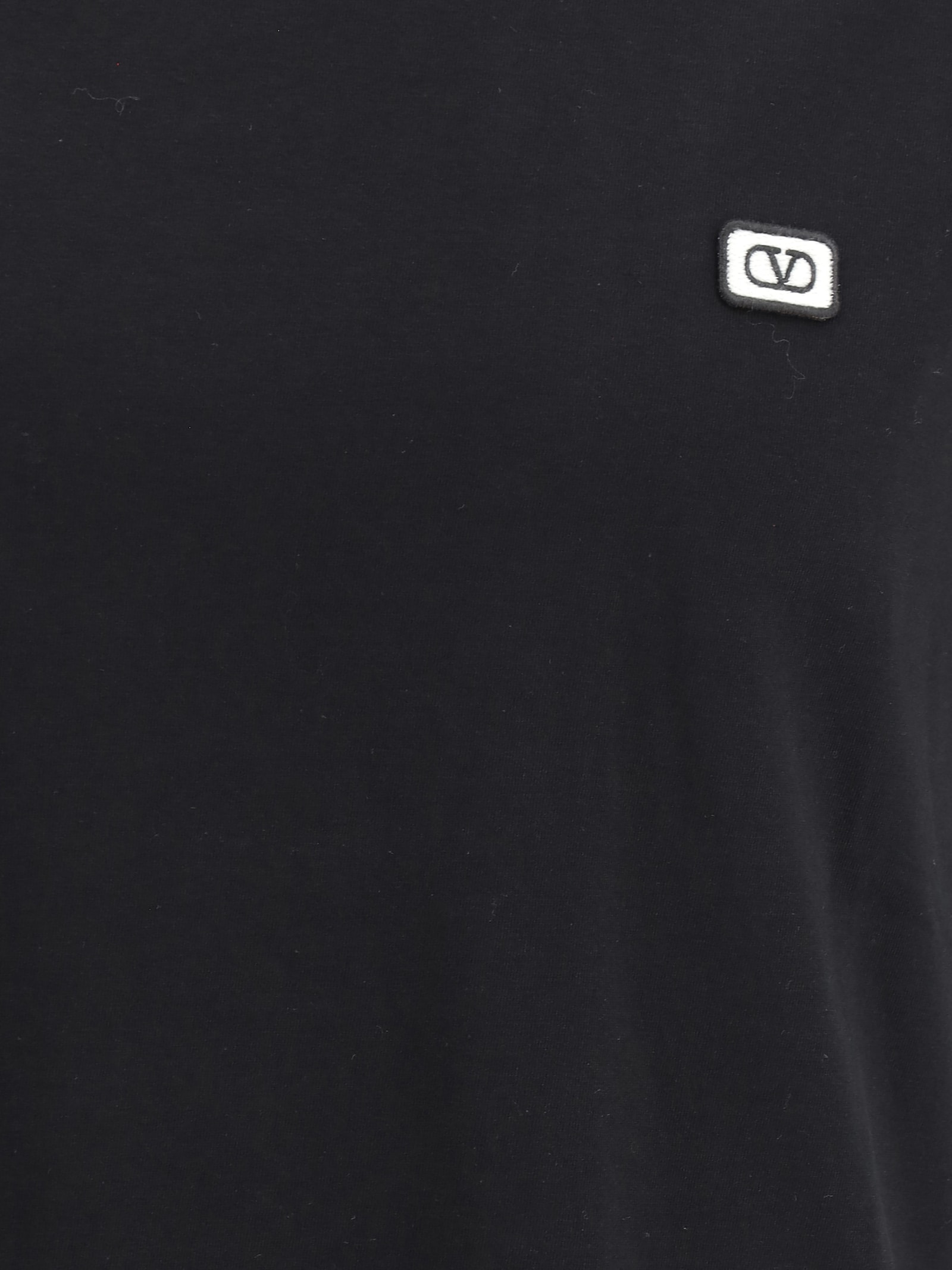 Valentino T-shirt With Signature Vlogo In Nero