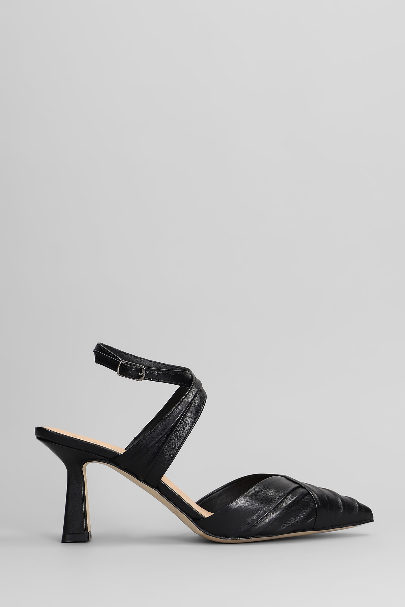 Pumps In Black Leather