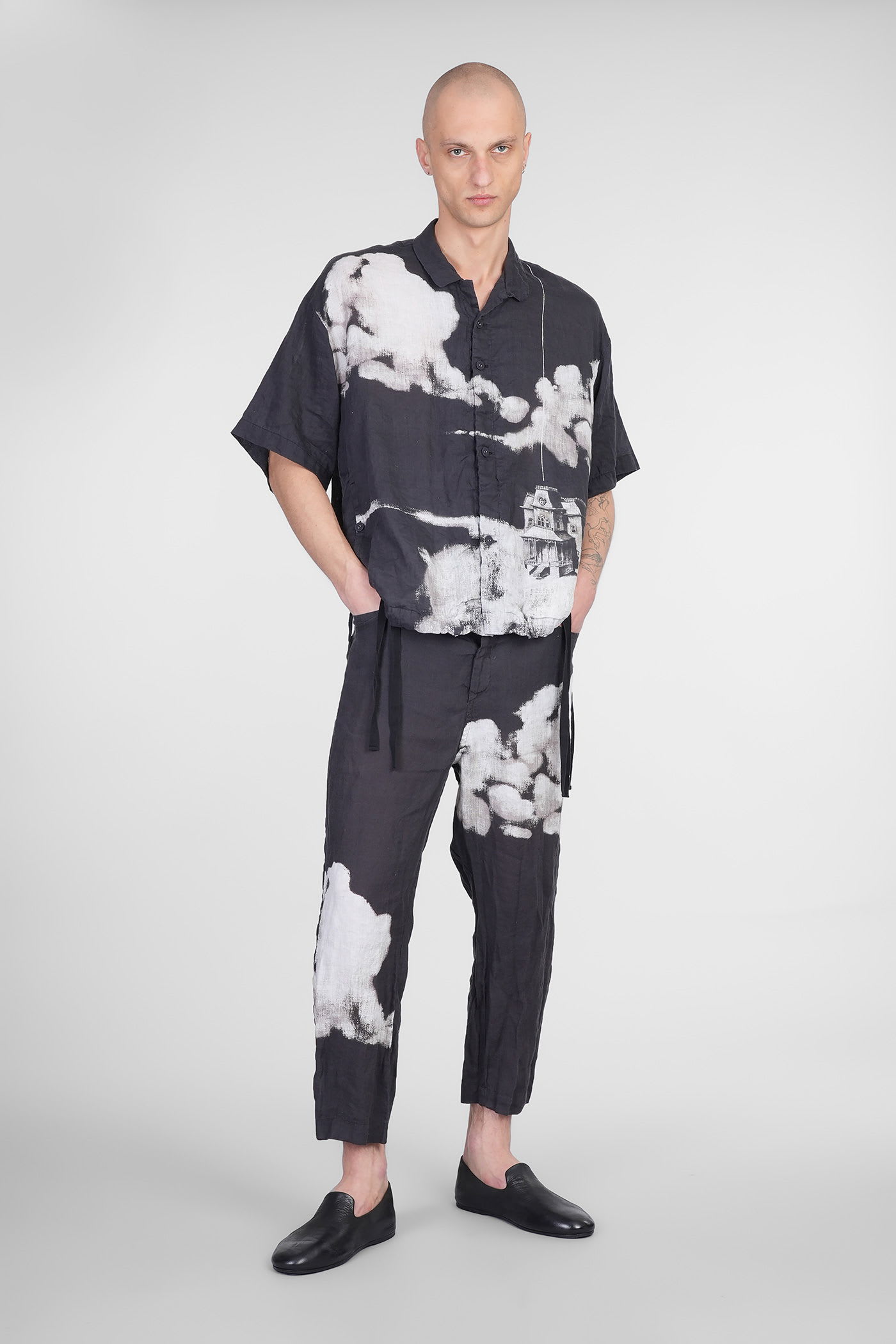 Undercover Black Uc1e4501-1 Trousers In Black