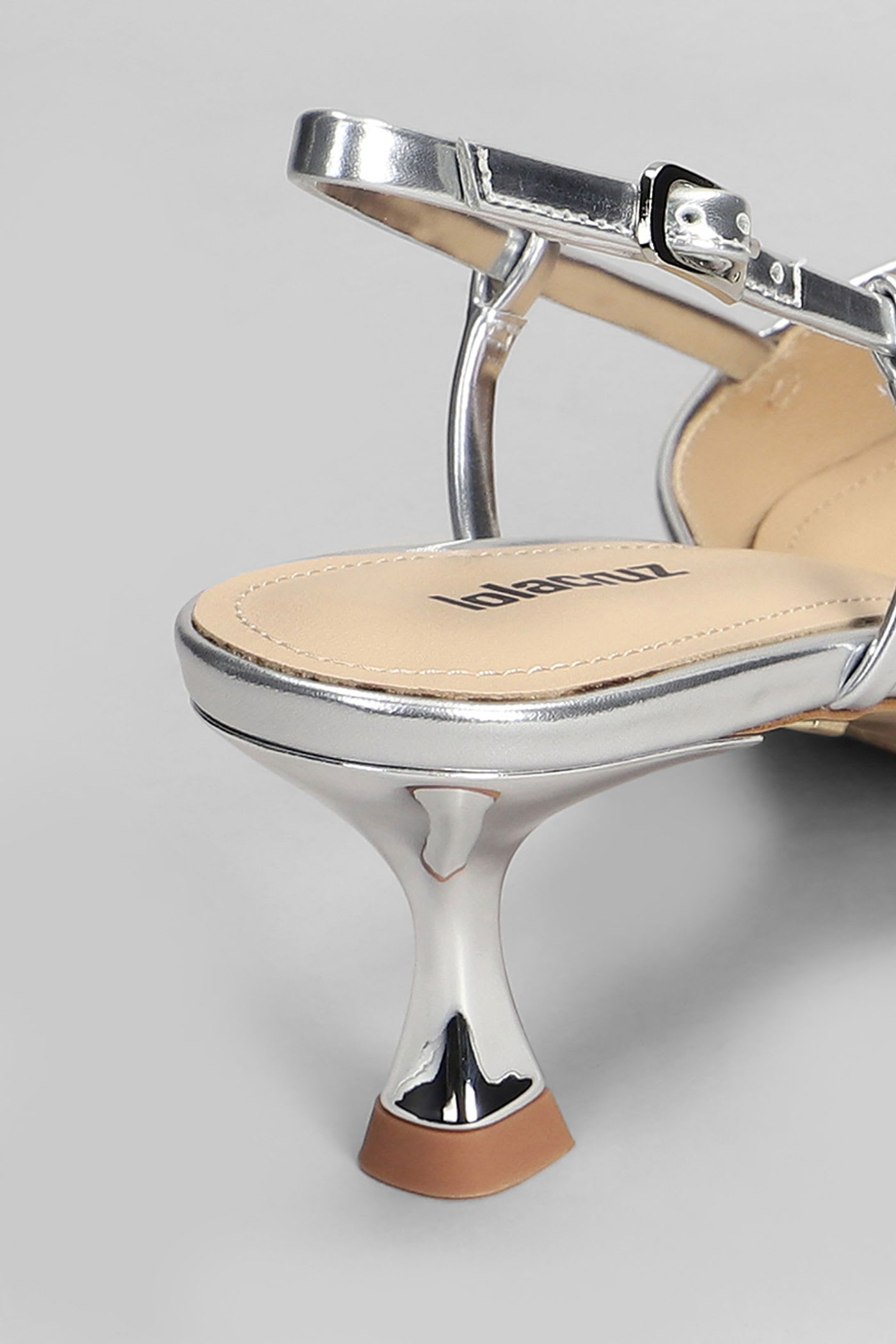 Lola Cruz Carmen 85 Pumps In Silver Leather In Silver