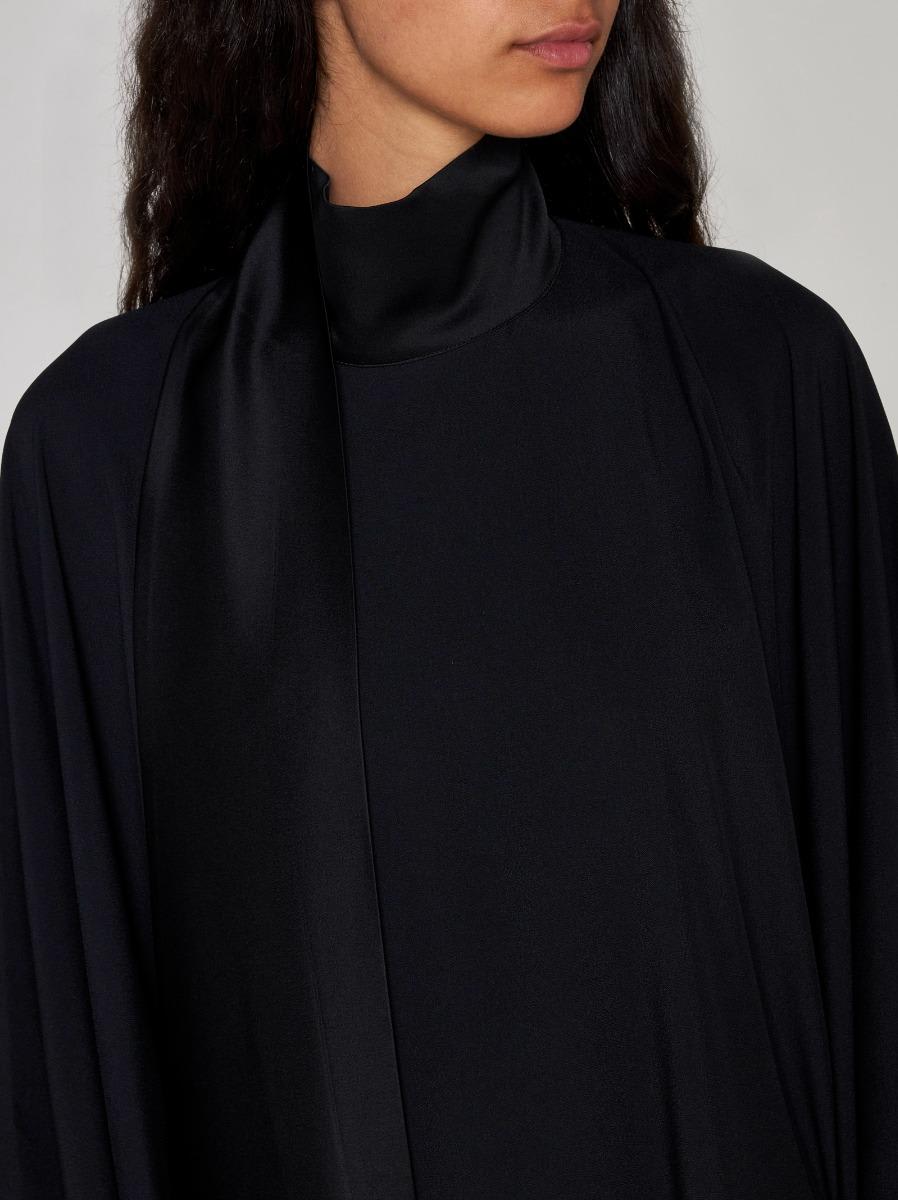 Shop Taller Marmo Mrs. Ross Viscose-blend Kaftan In Nero