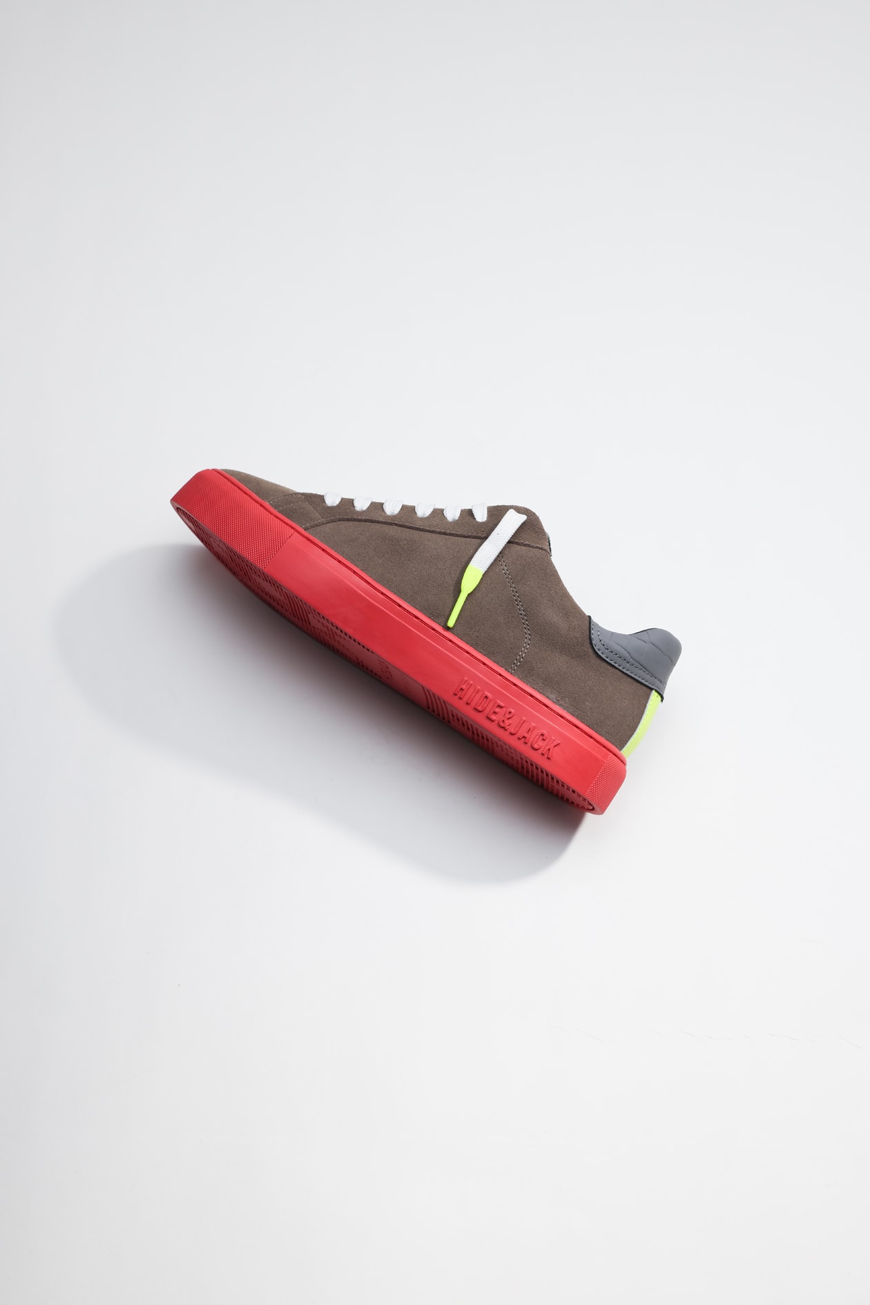 Shop Hide&amp;jack Low Top Sneaker - Essence Oil Beige Red