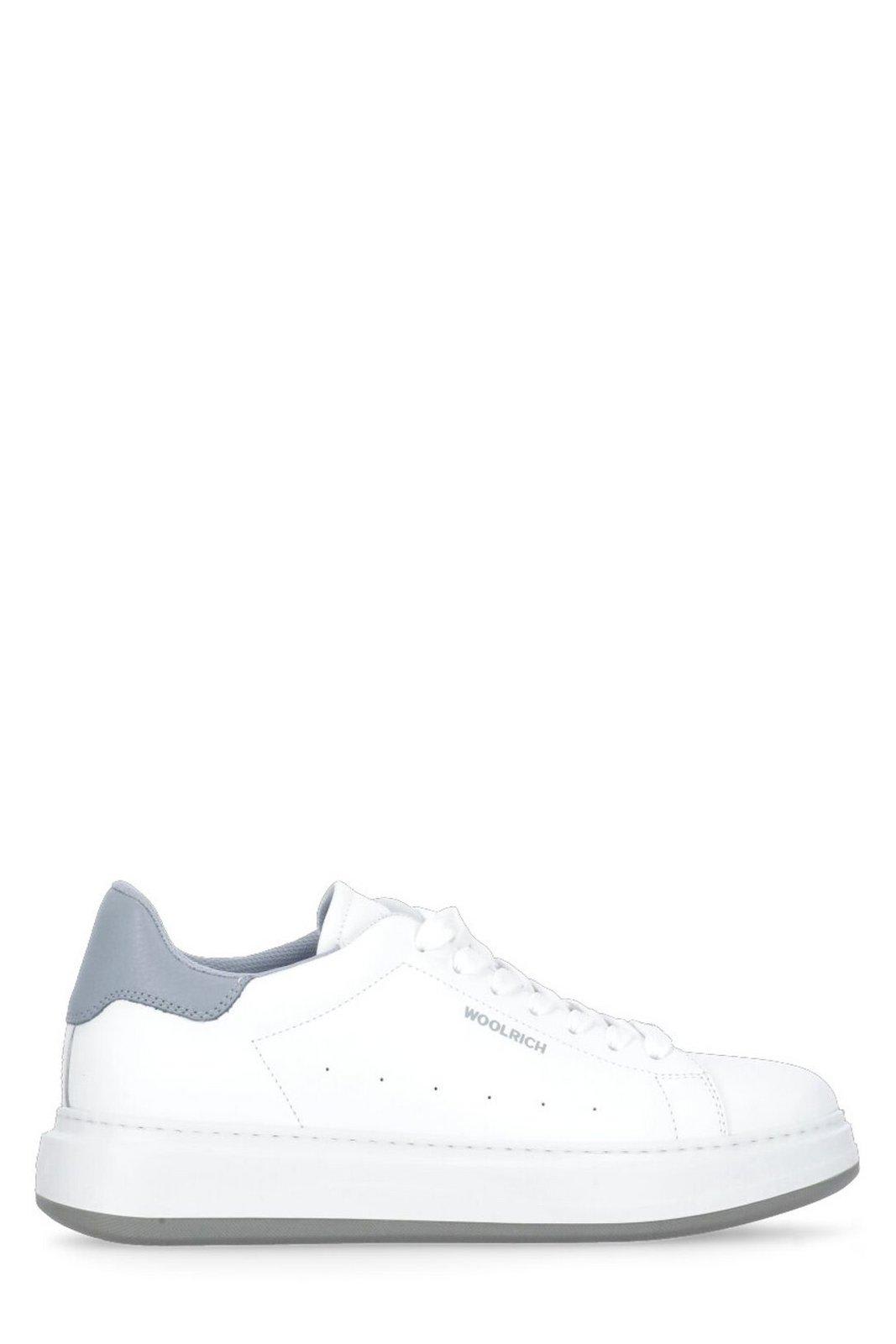 Classic Court Lace-up Sneakers