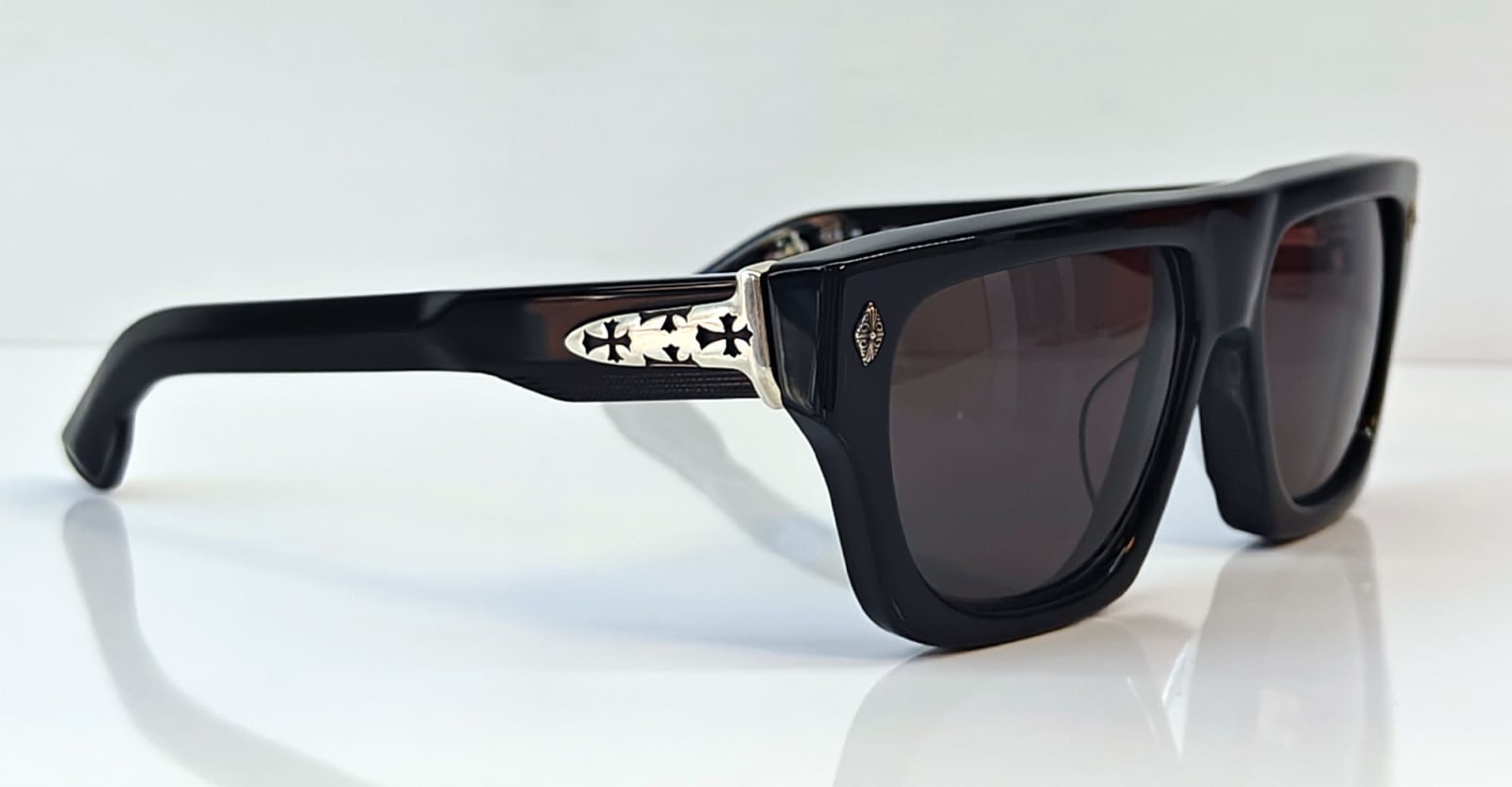 Shop Chrome Hearts Charismadick - Black Sunglasses
