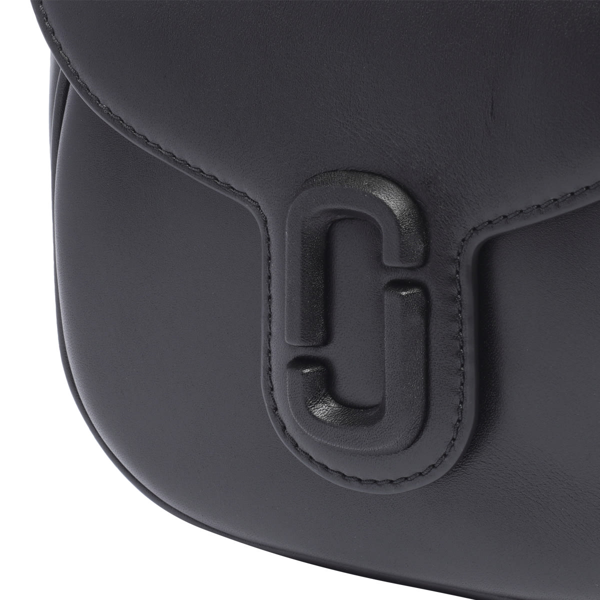 Shop Marc Jacobs The Small Saddle Bag In Black