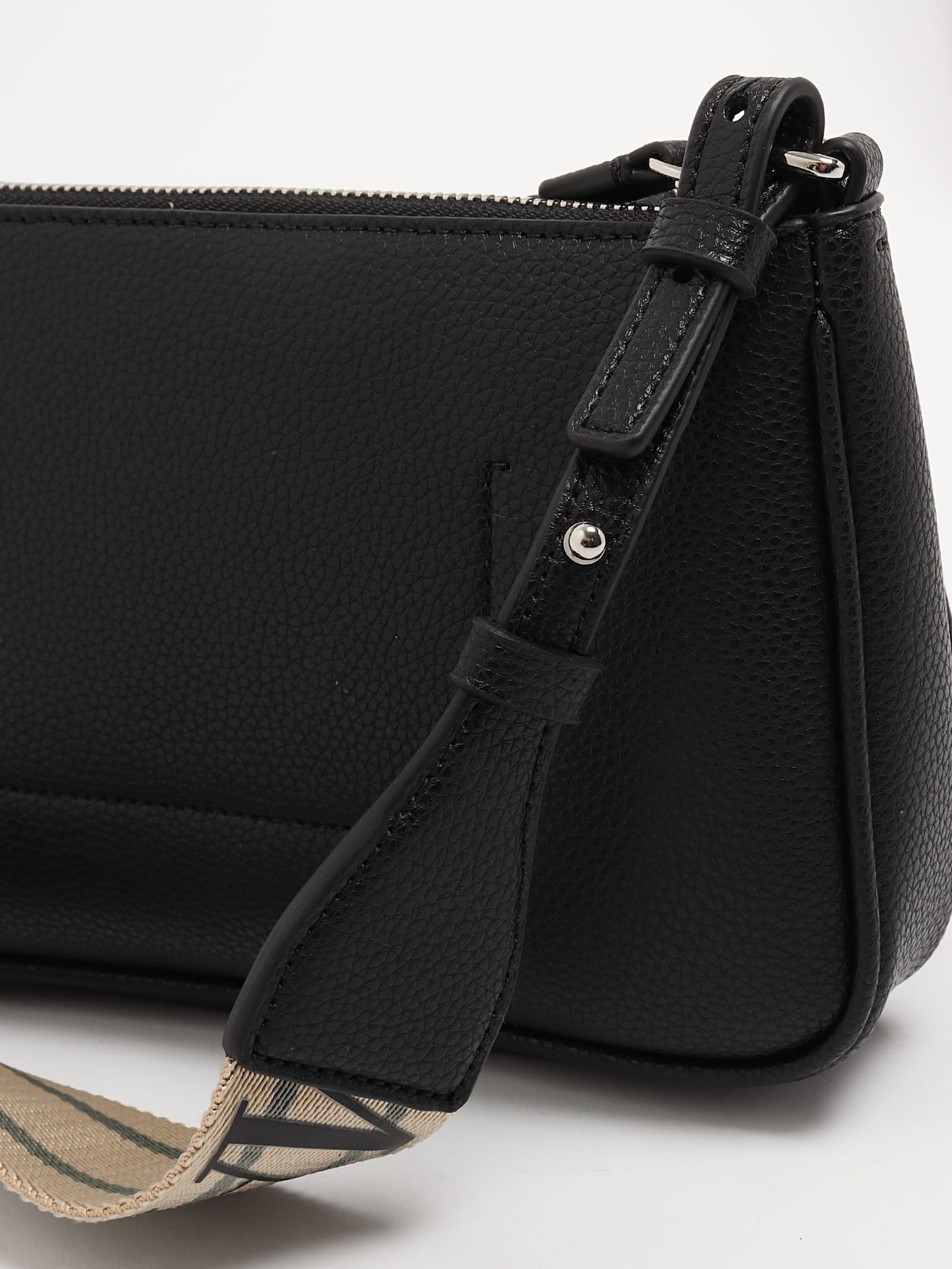 Emporio Armani Pvc Tote In Nero-rosa