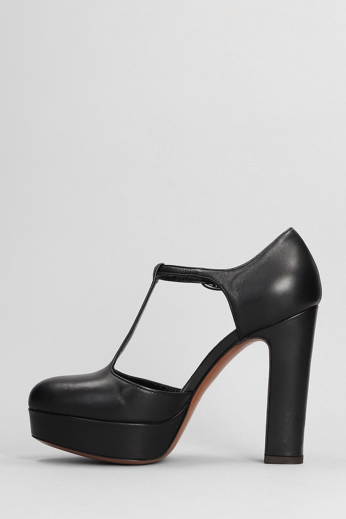 Shop Relac Pumps In Black Leather In Antracite