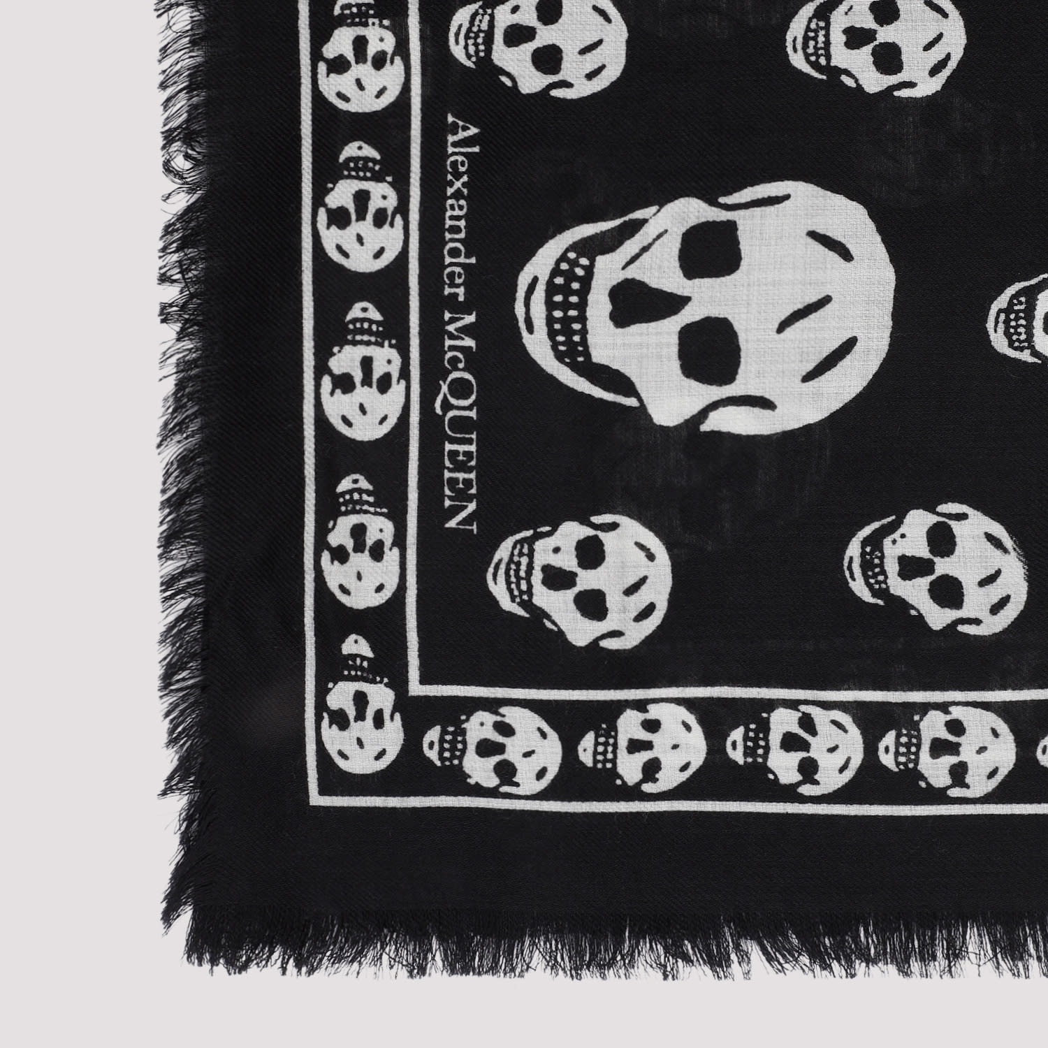 Shop Alexander Mcqueen Skull Scarf In Black Ivory