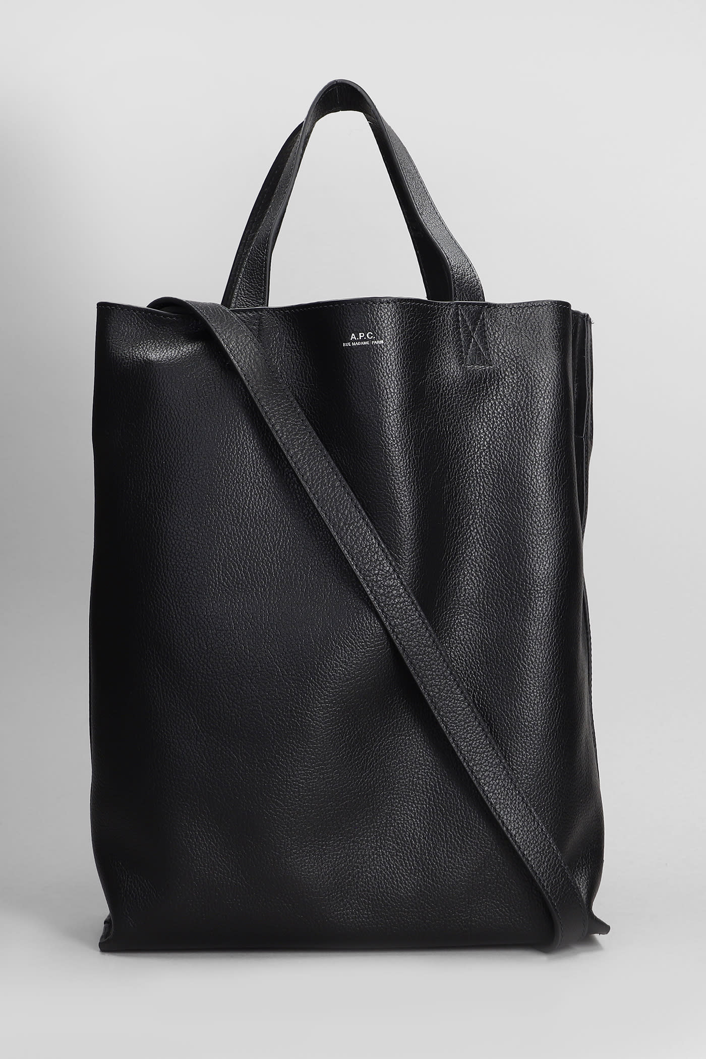 Shop Apc Maiko Tote In Black Leather