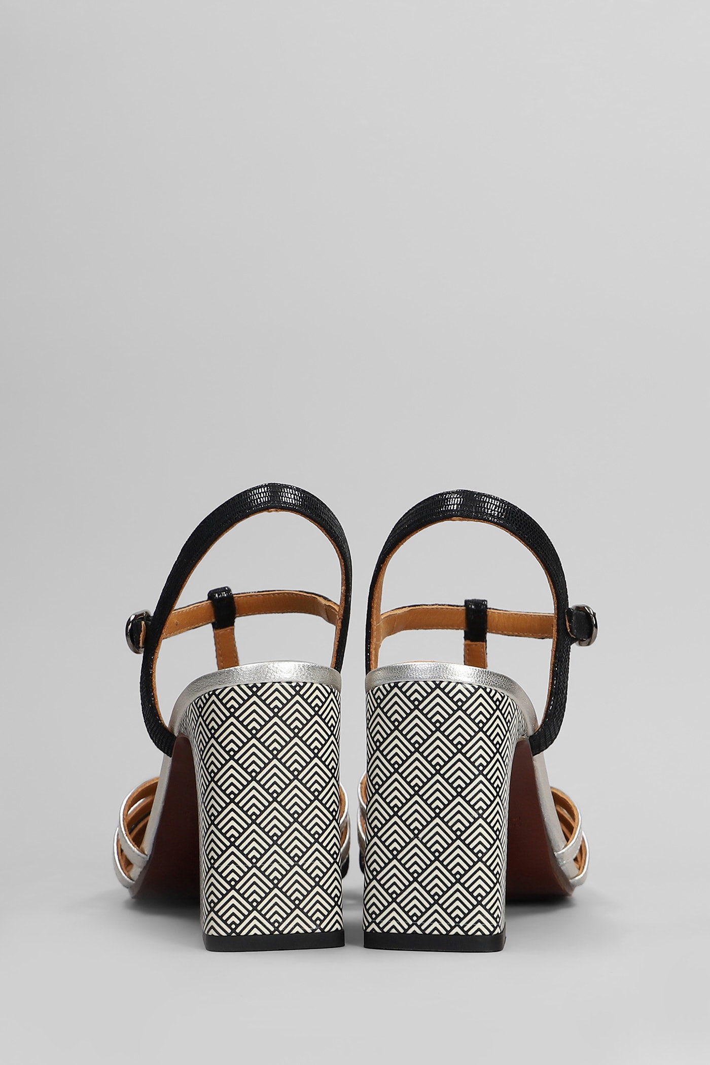 Chie Mihara Pumps In Beige Leather In Beige