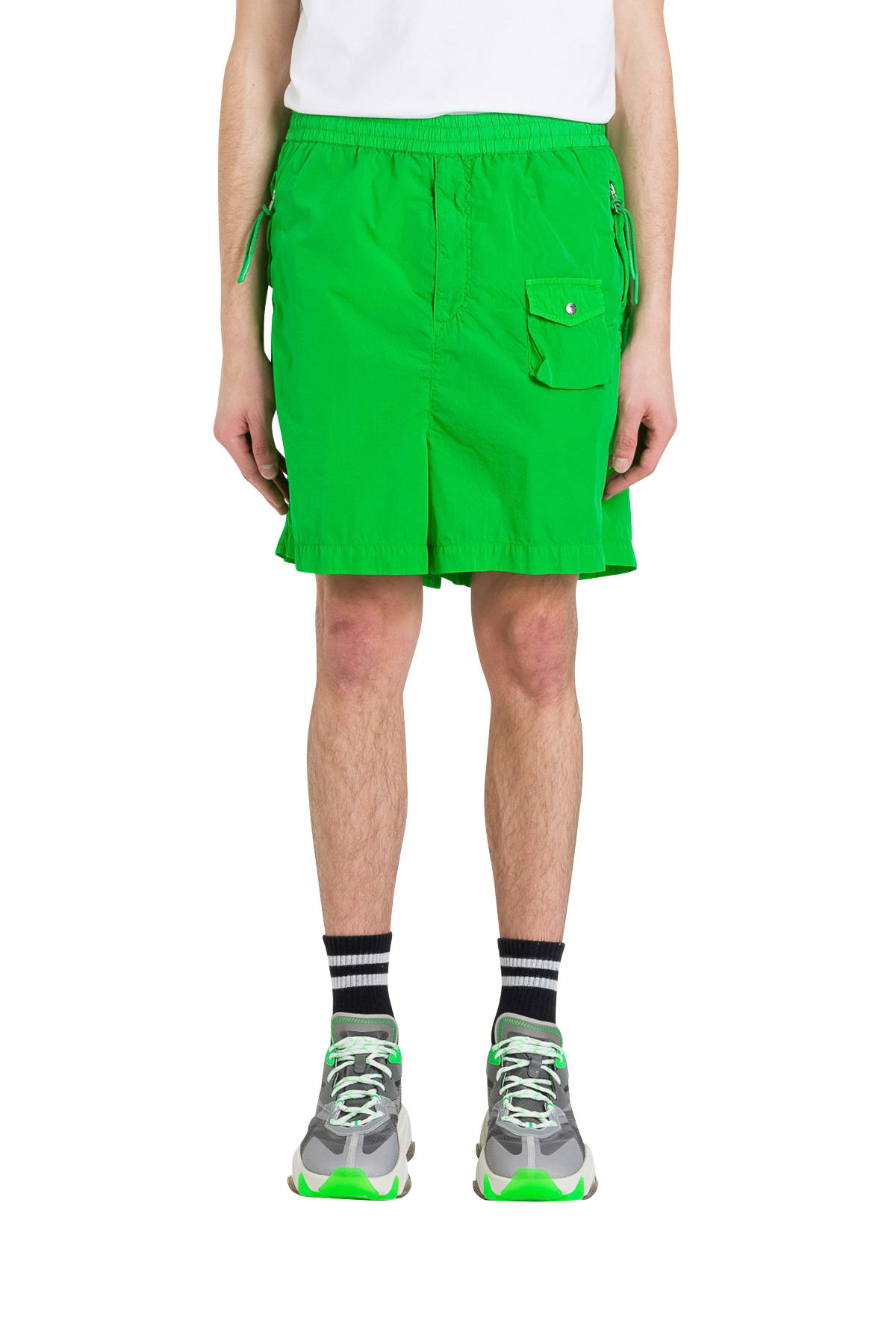 MONCLER GENIUS SHORTS WITH LOGO PATCH,11290169
