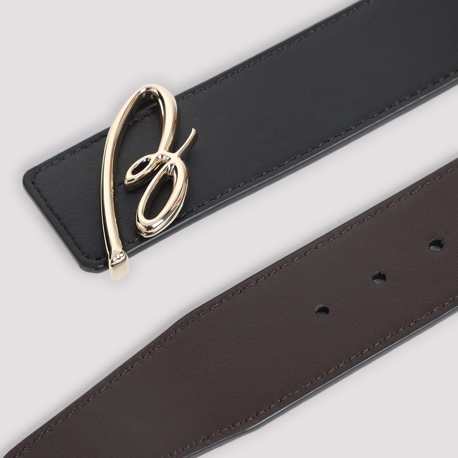 Brioni Adjustable Leather Reversible Belt In Black