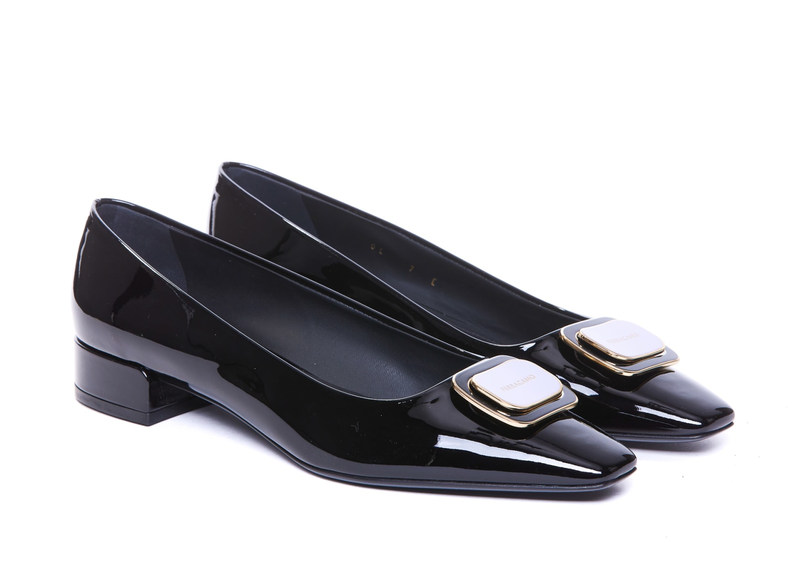 Shop Ferragamo Venera Pumps In Black