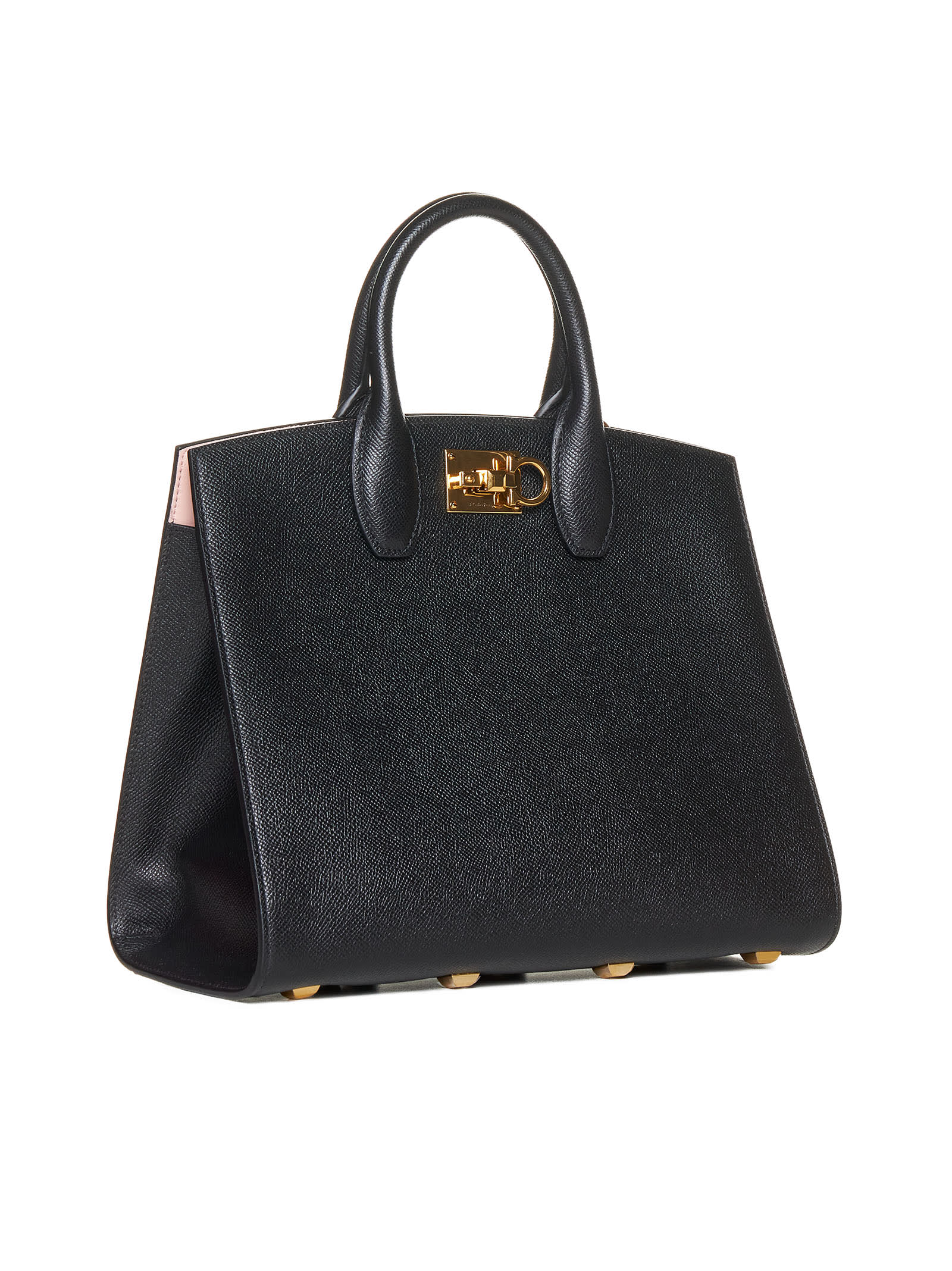 Shop Ferragamo Tote In Nero || Bonbon || Bonbon