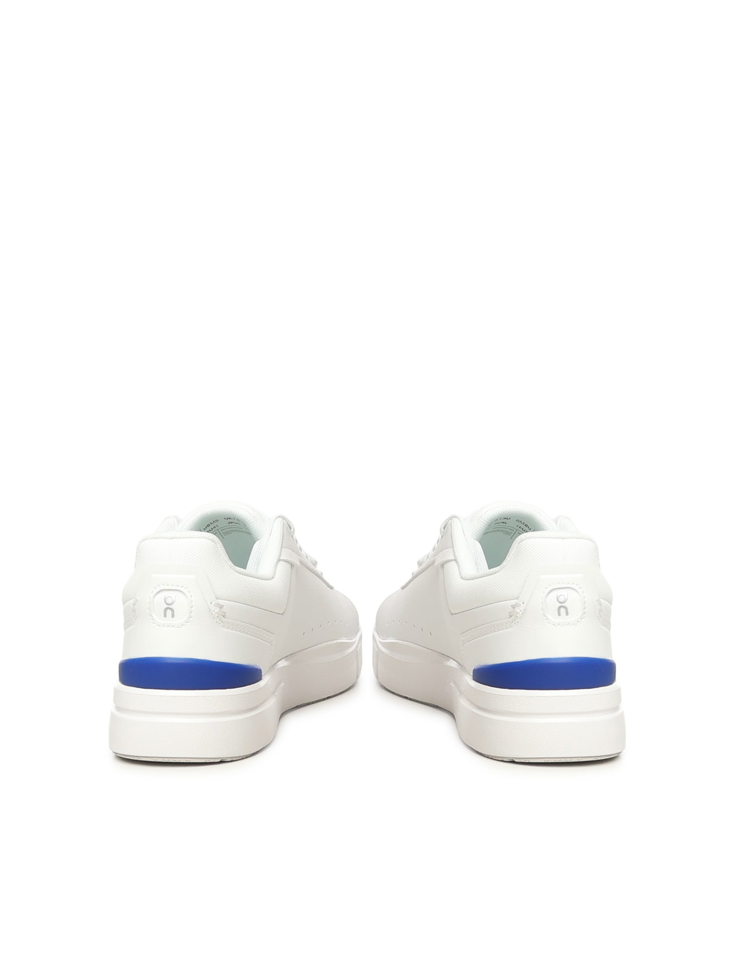 On The Roger Advantage Sneakers In White