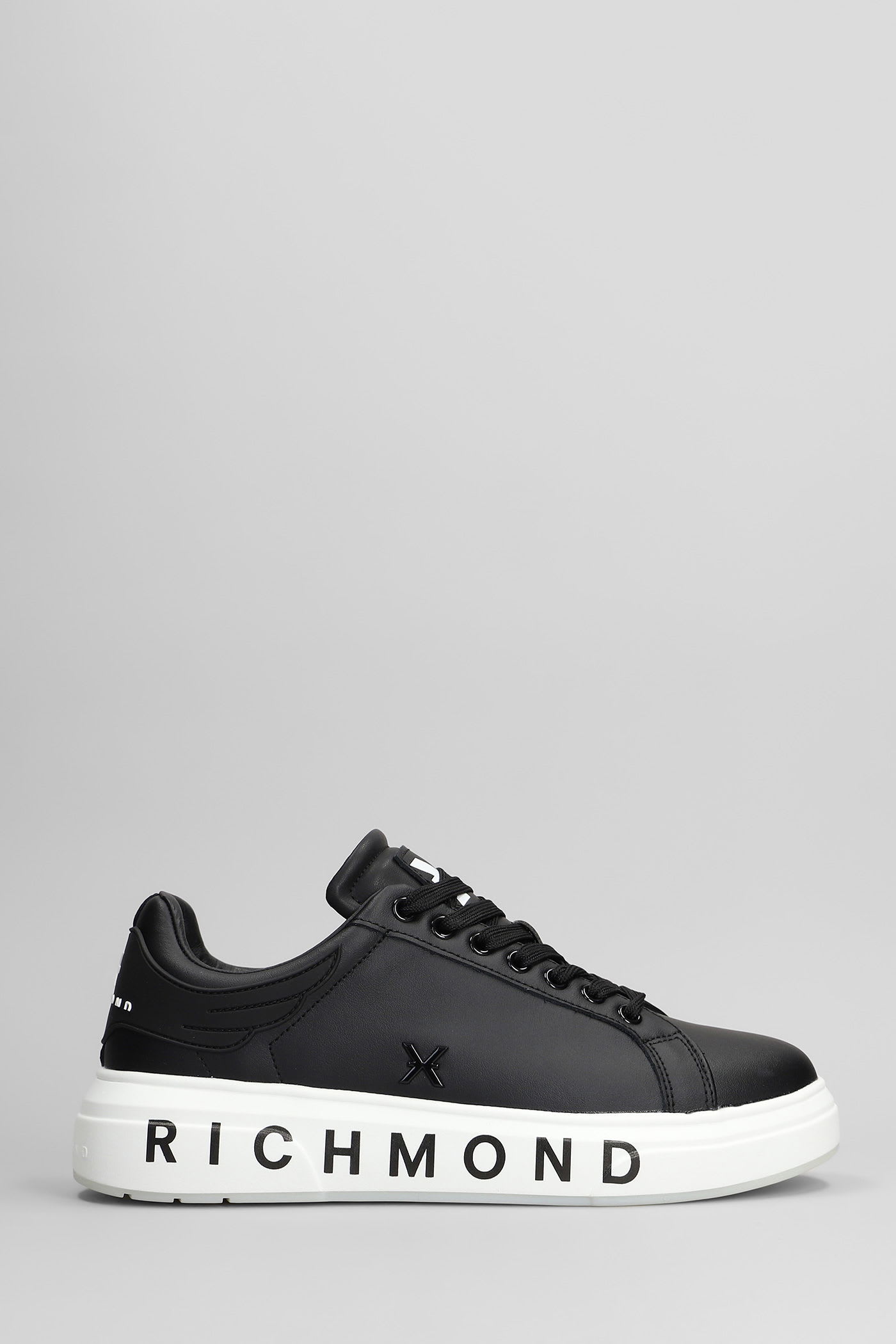 Sneakers In Black Leather
