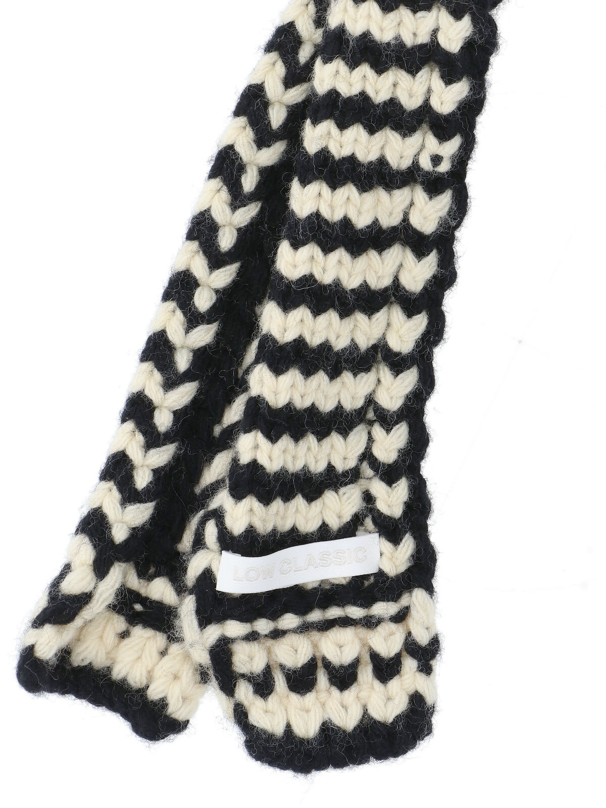 Low Classic Thin Scarf In Black