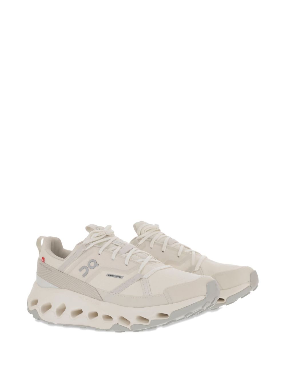 On Horiz Cloud Waterproof Sneakers In White