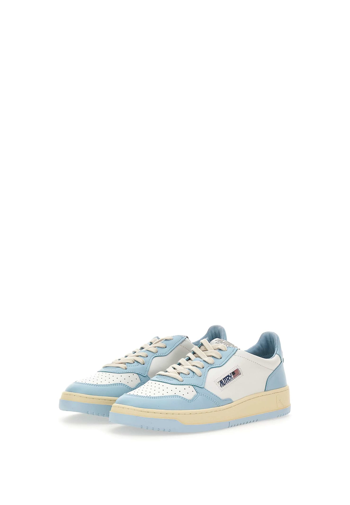 Shop Autry Aulm Wb40 Sneakers In White-blue