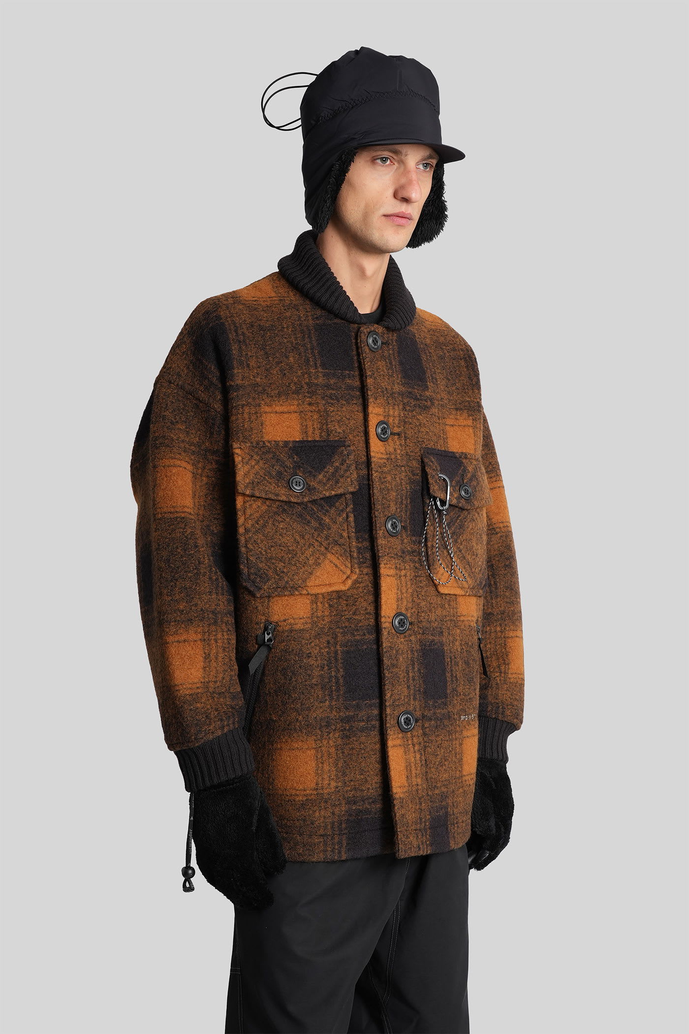 And Wander In Camel Wool In Brown