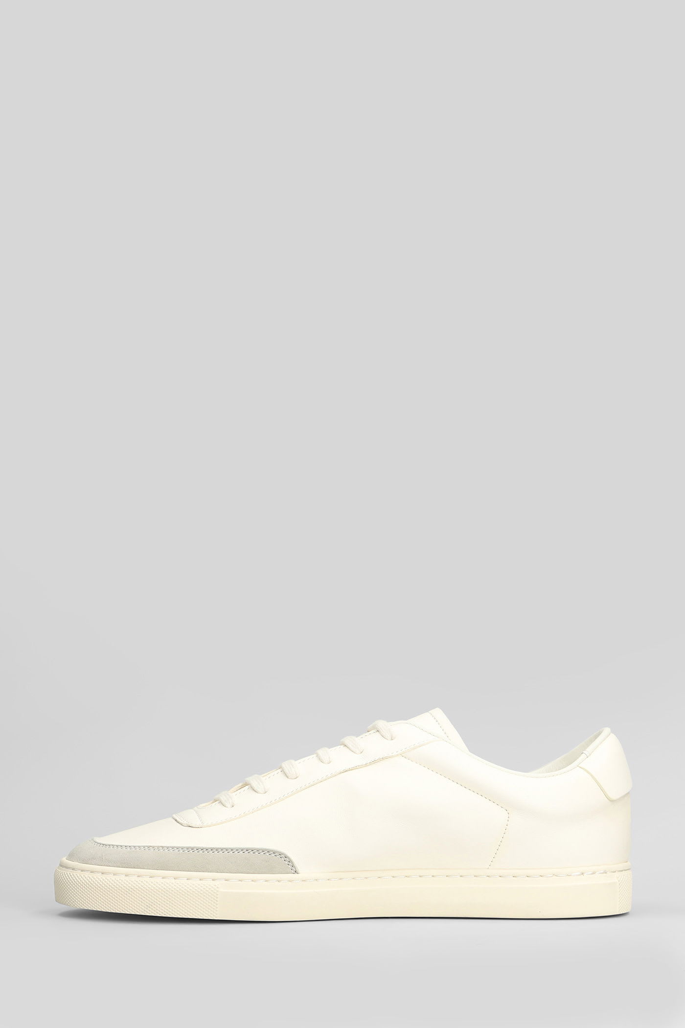 Common Projects Court Classic Sneakers In White Suede And Leather In White
